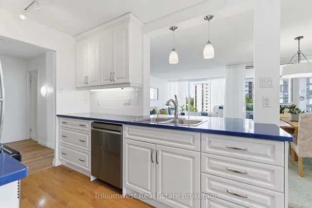 23 Woodlawn Rd #503, Guelph 2