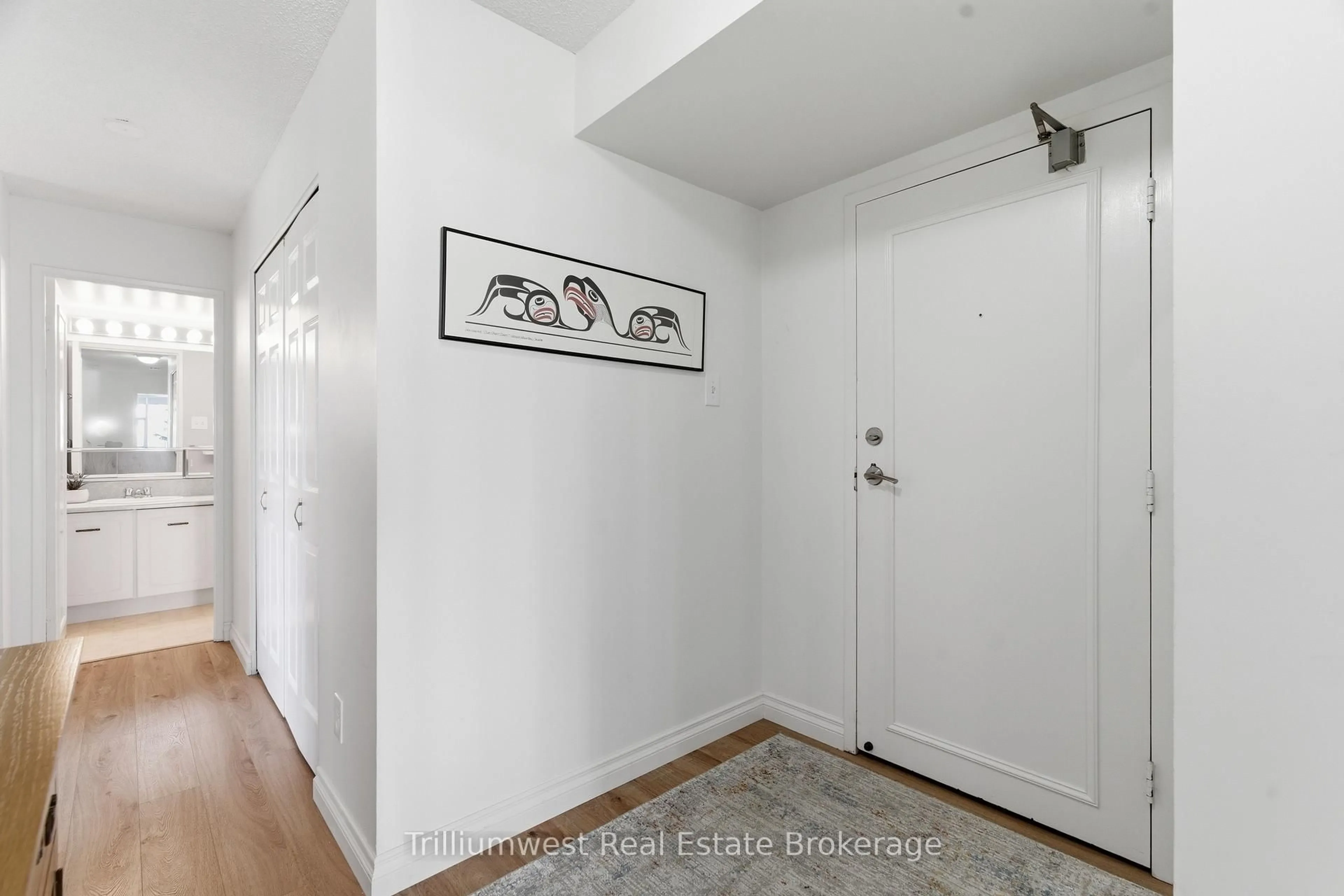 Indoor entryway for 23 Woodlawn Rd #503, Guelph Ontario N1H 7G6