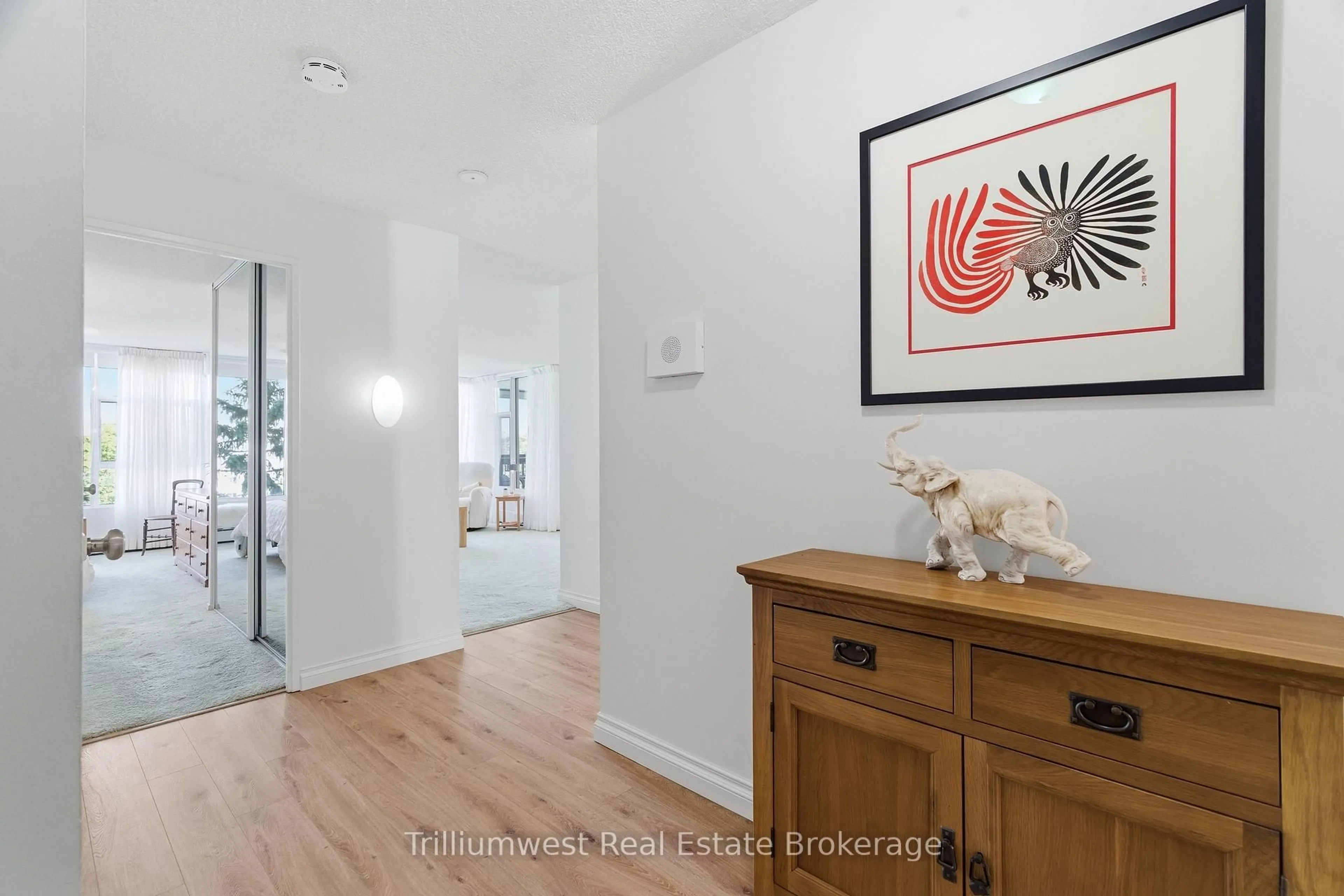 Indoor entryway for 23 Woodlawn Rd #503, Guelph Ontario N1H 7G6