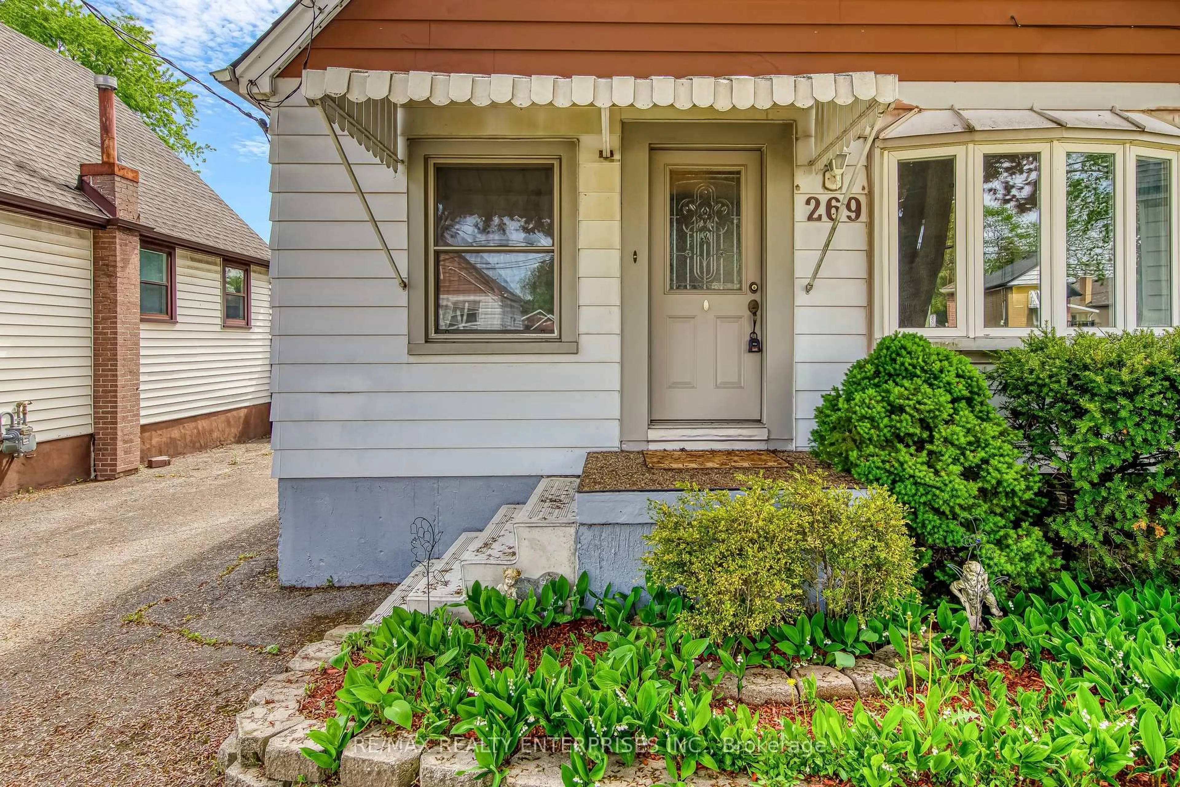 Unknown for 269 East 26th St, Hamilton Ontario L8V 3C9