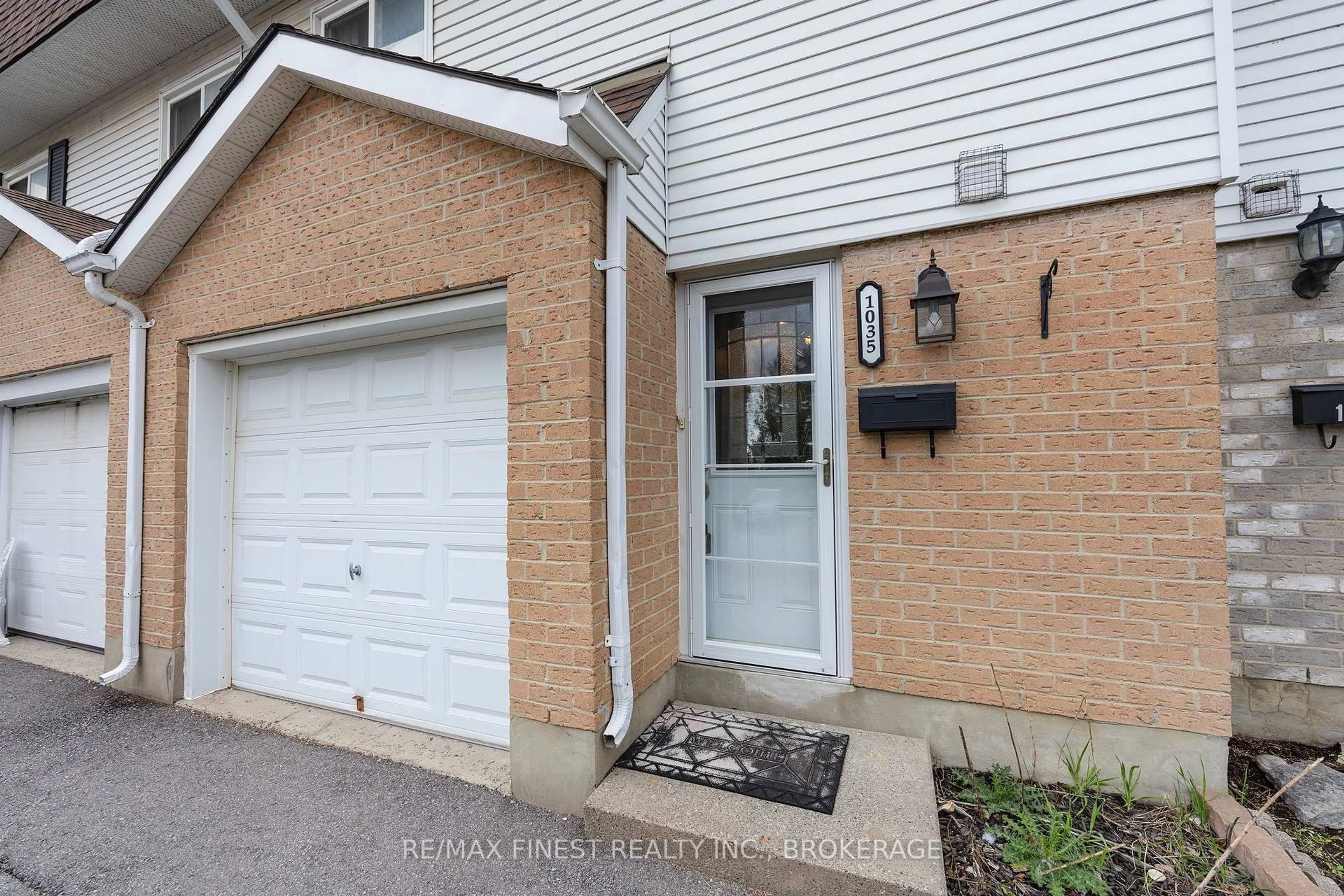 Unknown for 1035 Craig Lane #33, Kingston Ontario K7M 7R9