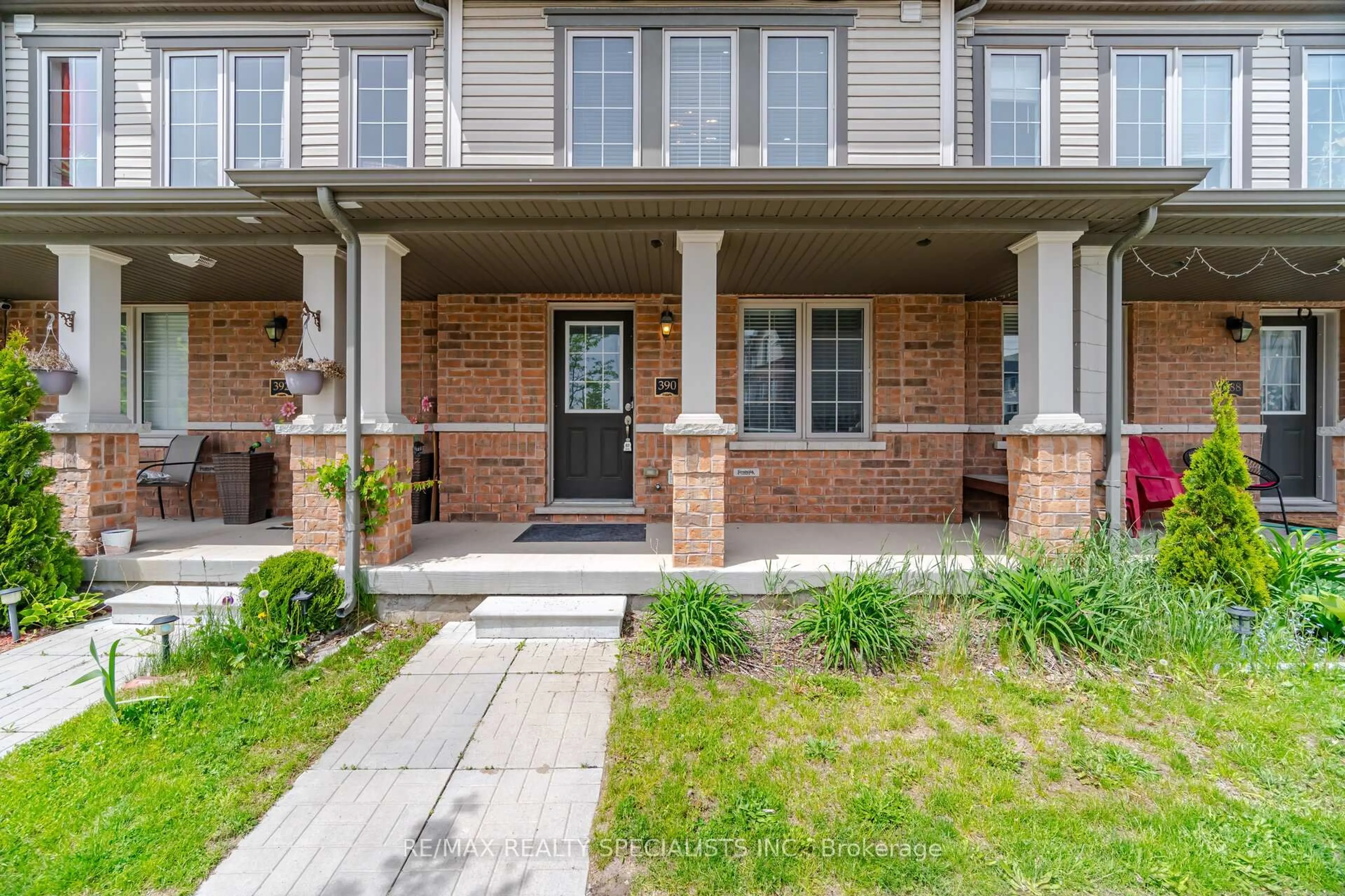 Home with brick exterior material, street for 390 Linden Dr, Cambridge Ontario N3H 0C6