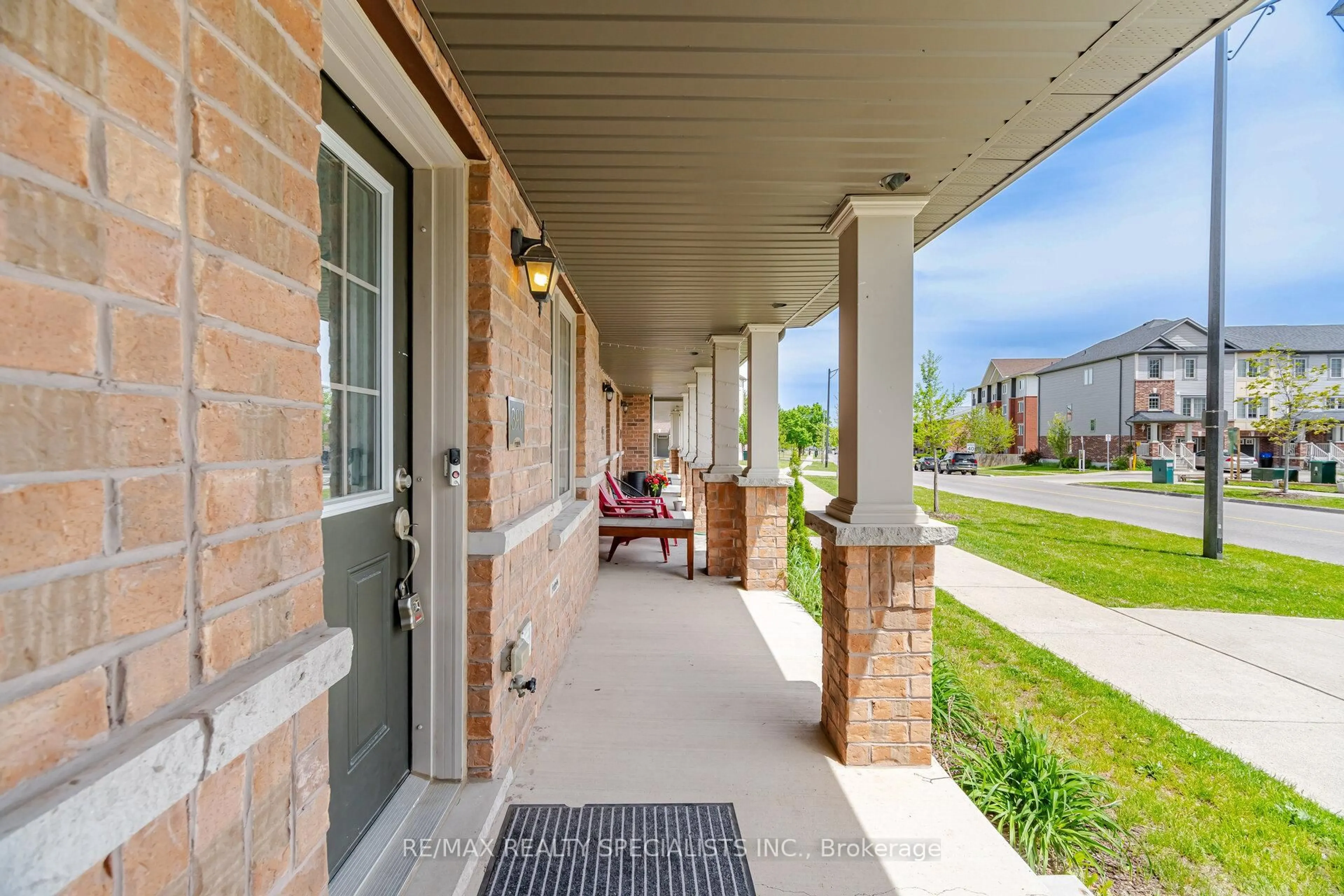 Unknown for 390 Linden Dr, Cambridge Ontario N3H 0C6