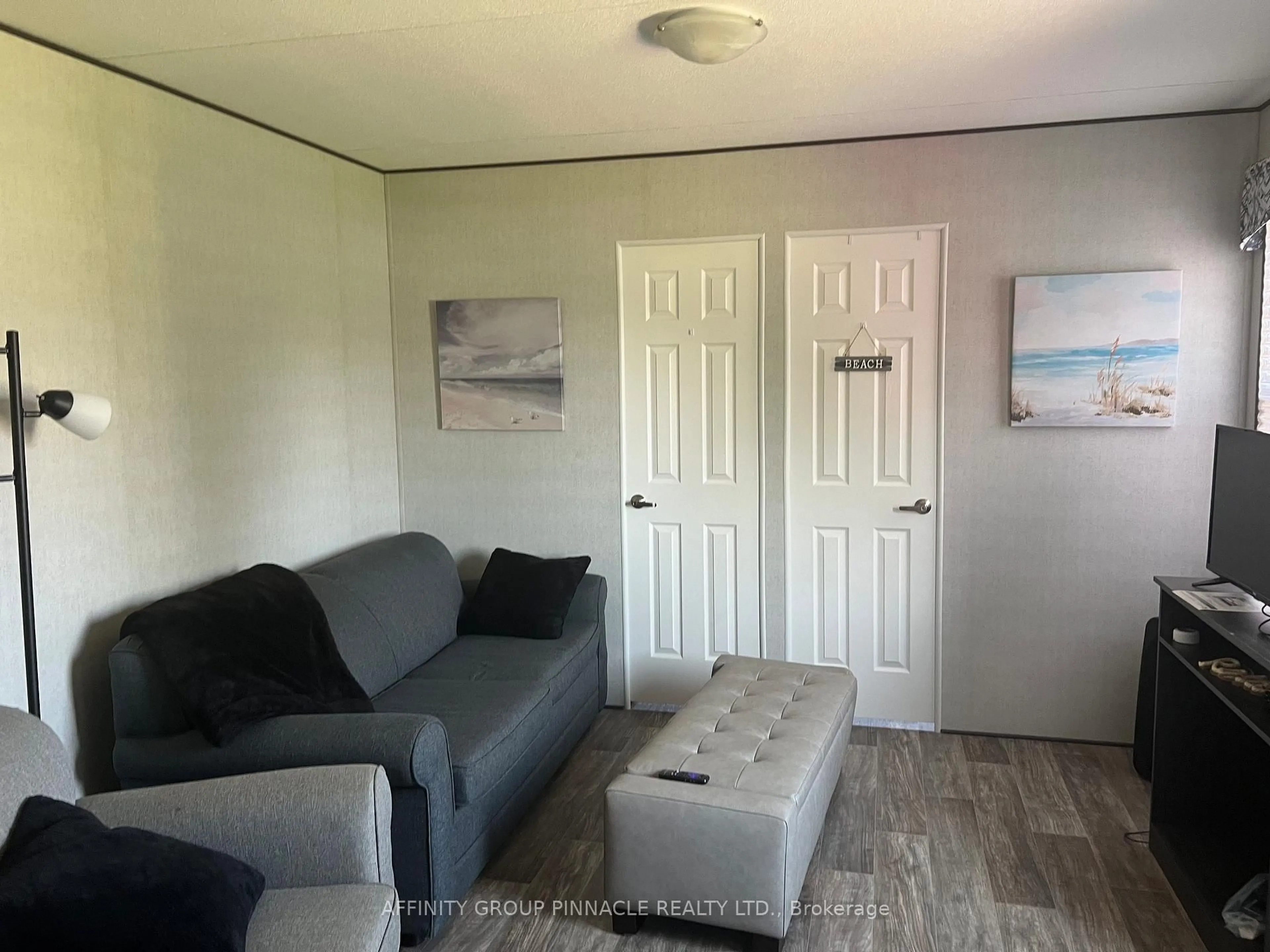 Living room with furniture, unknown for 657 THUNDER BRIDGE Rd #96, Kawartha Lakes Ontario K9V 4R1