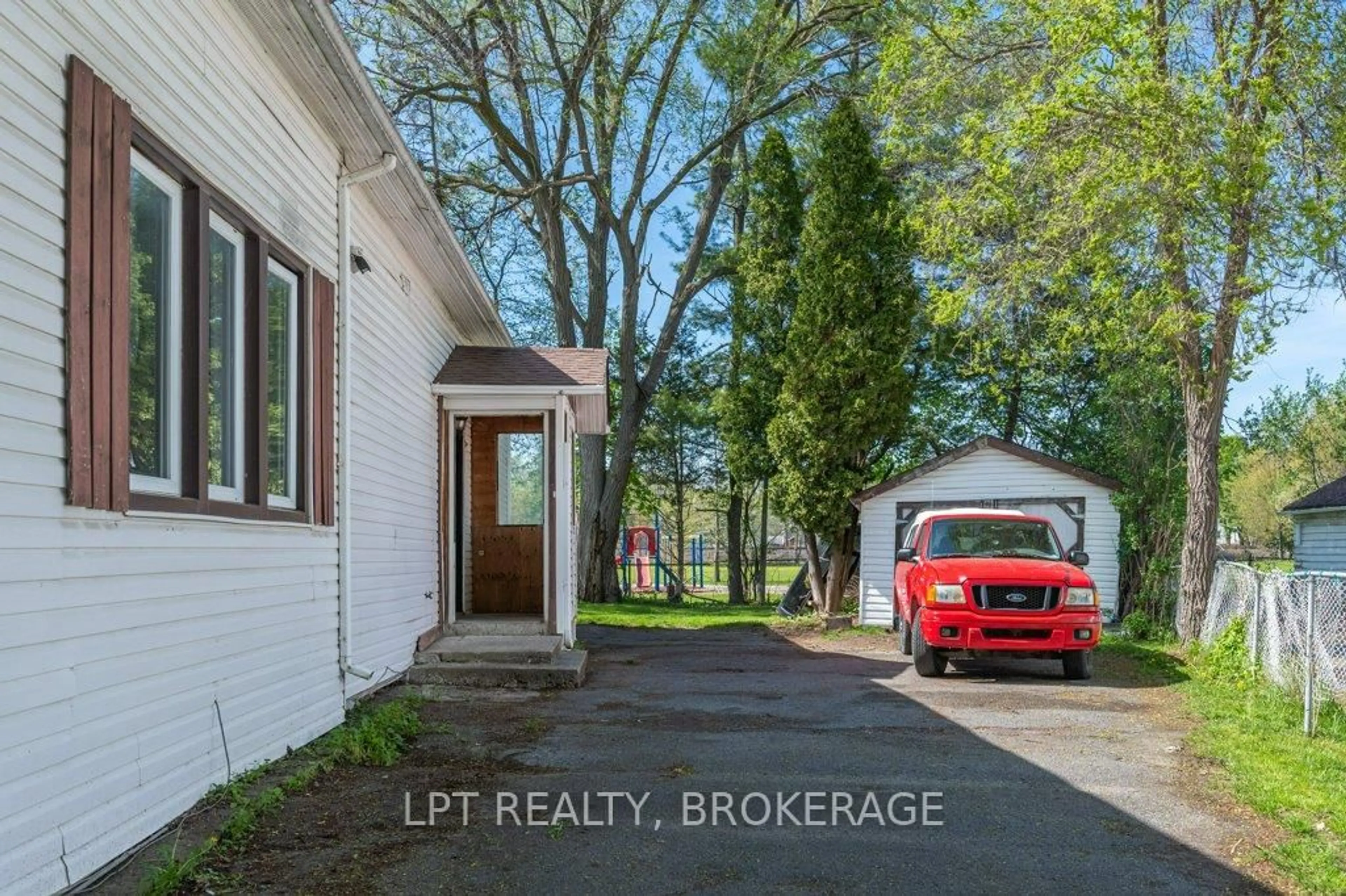 Unknown for 4069 Bath Rd, Kingston Ontario K7M 4Y6