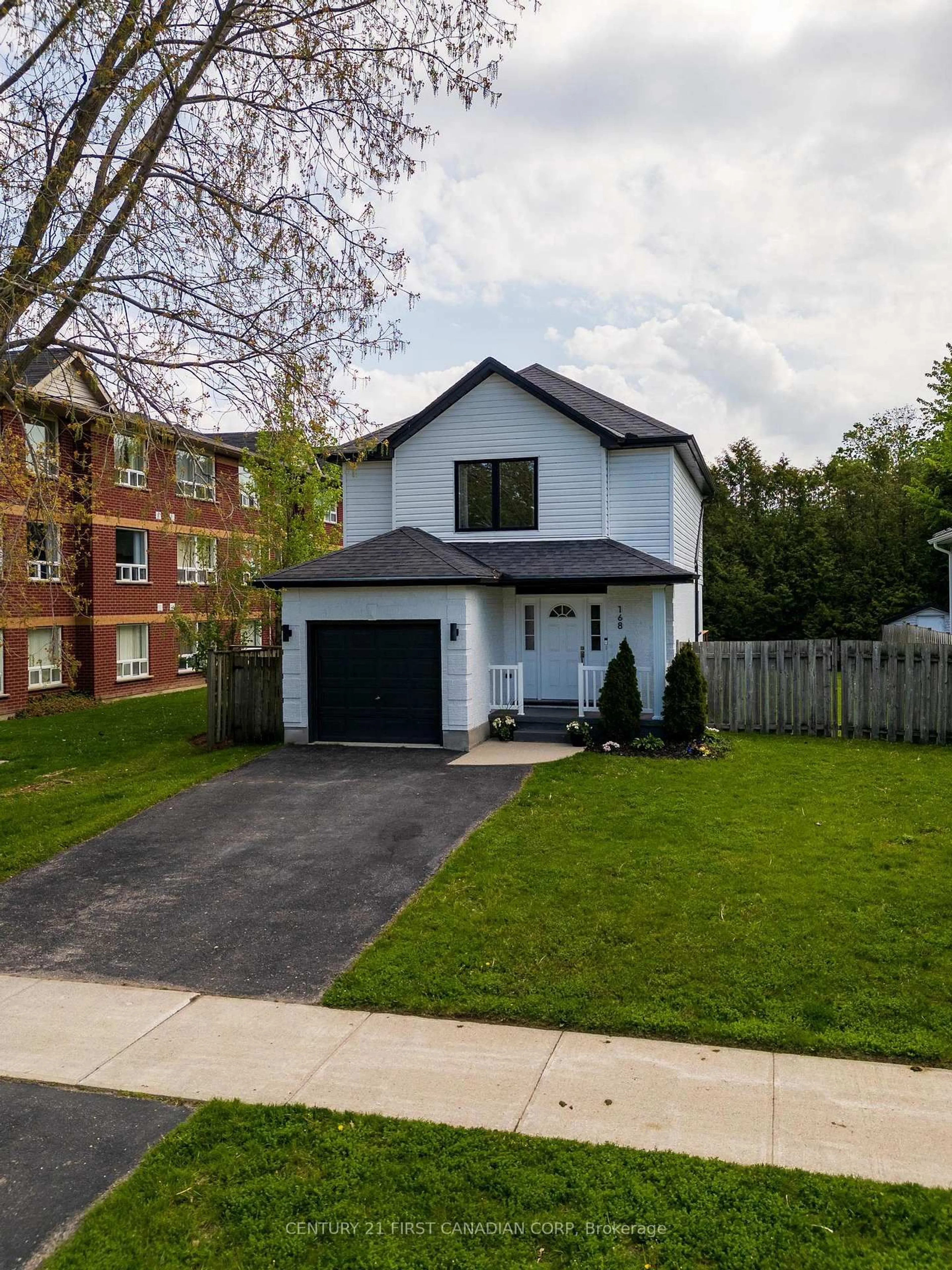 Unknown for 168 Gibson Cres, Lucan Biddulph Ontario N0M 2J0