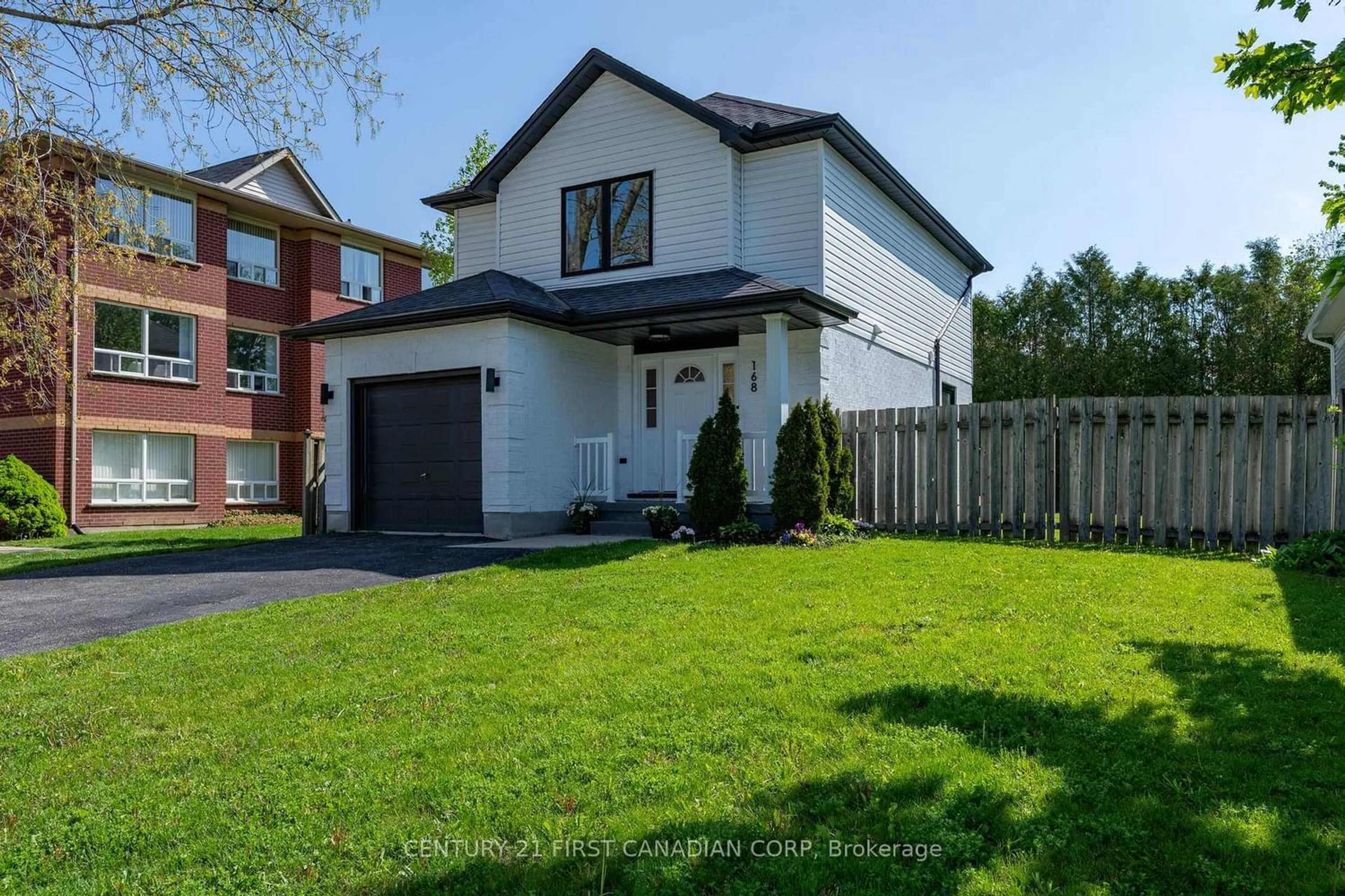 Home with brick exterior material, street for 168 Gibson Cres, Lucan Biddulph Ontario N0M 2J0
