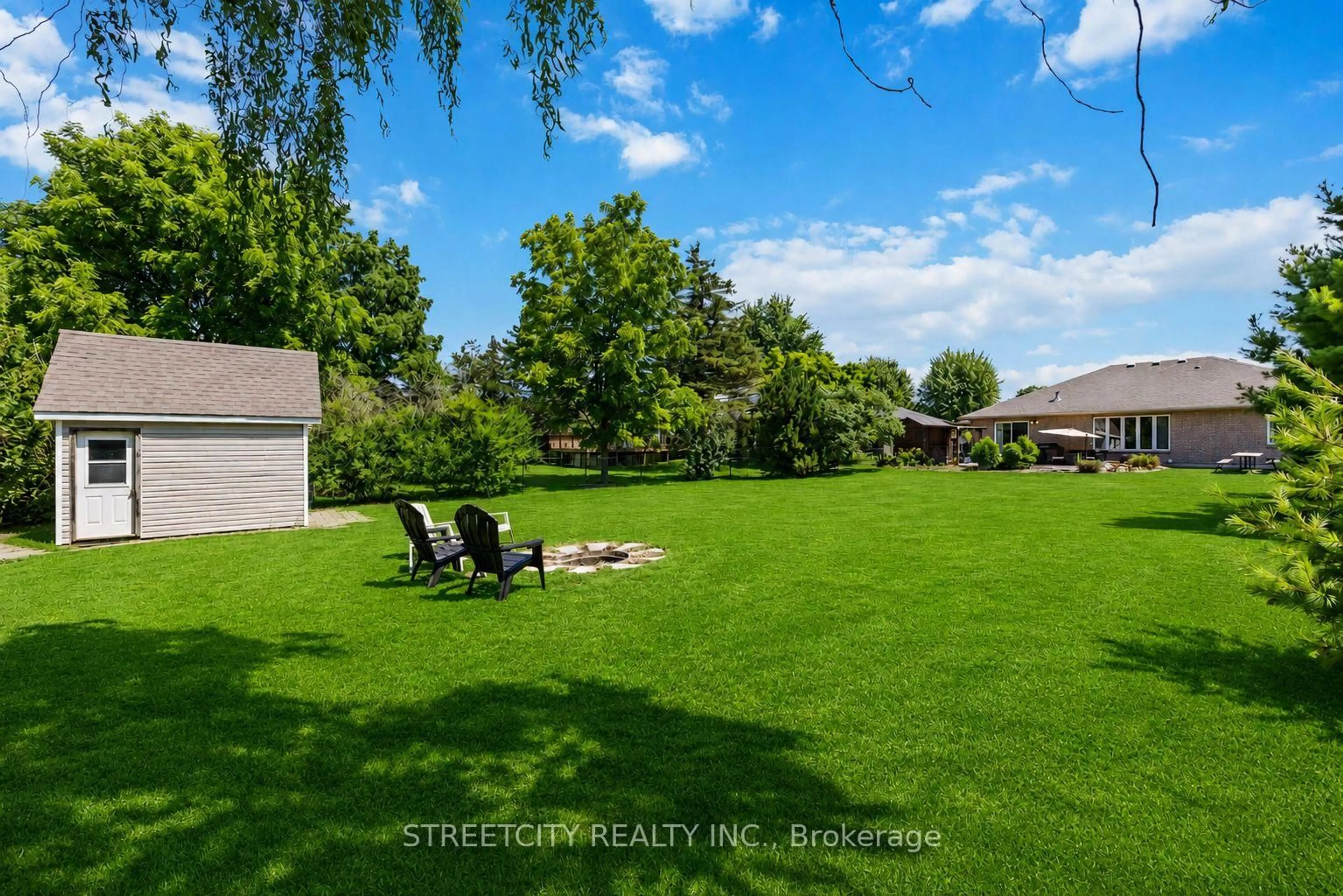 Patio, water/lake/river/ocean view for 727 Norman St, Plympton-Wyoming Ontario N0N 1T0
