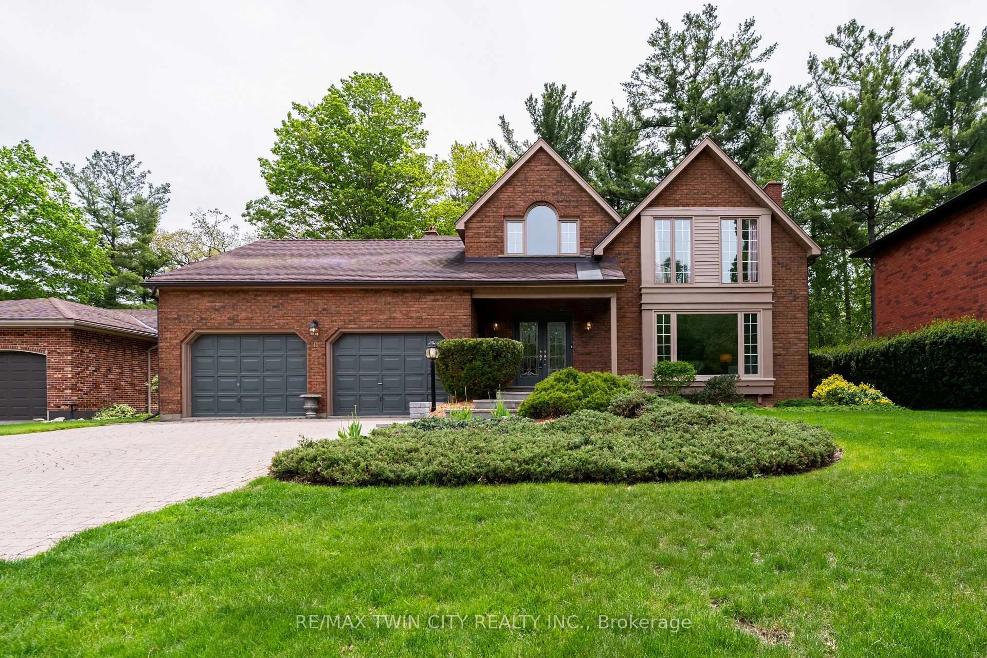 Home with brick exterior material, street for 9 Scarfe Gdns, Brantford Ontario N3T 6B2