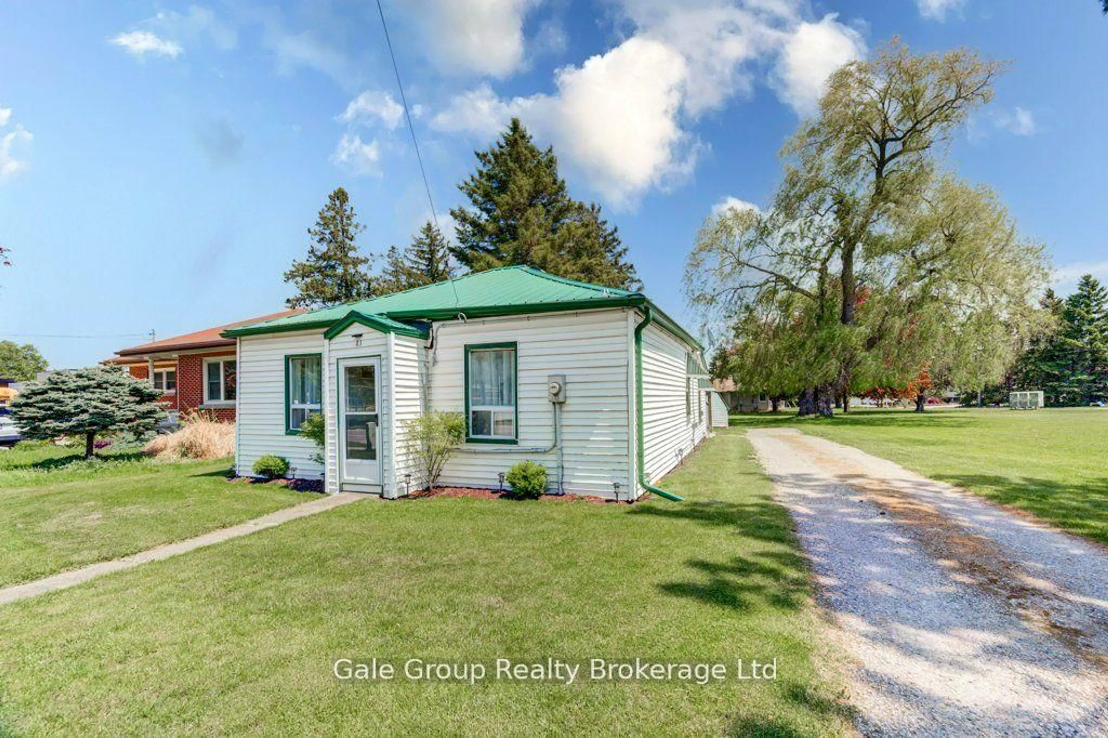 A pic from outside/outdoor area/front of a property/back of a property/a pic from drone, building for 83 Blandford St, East Zorra-Tavistock Ontario N0J 1M0