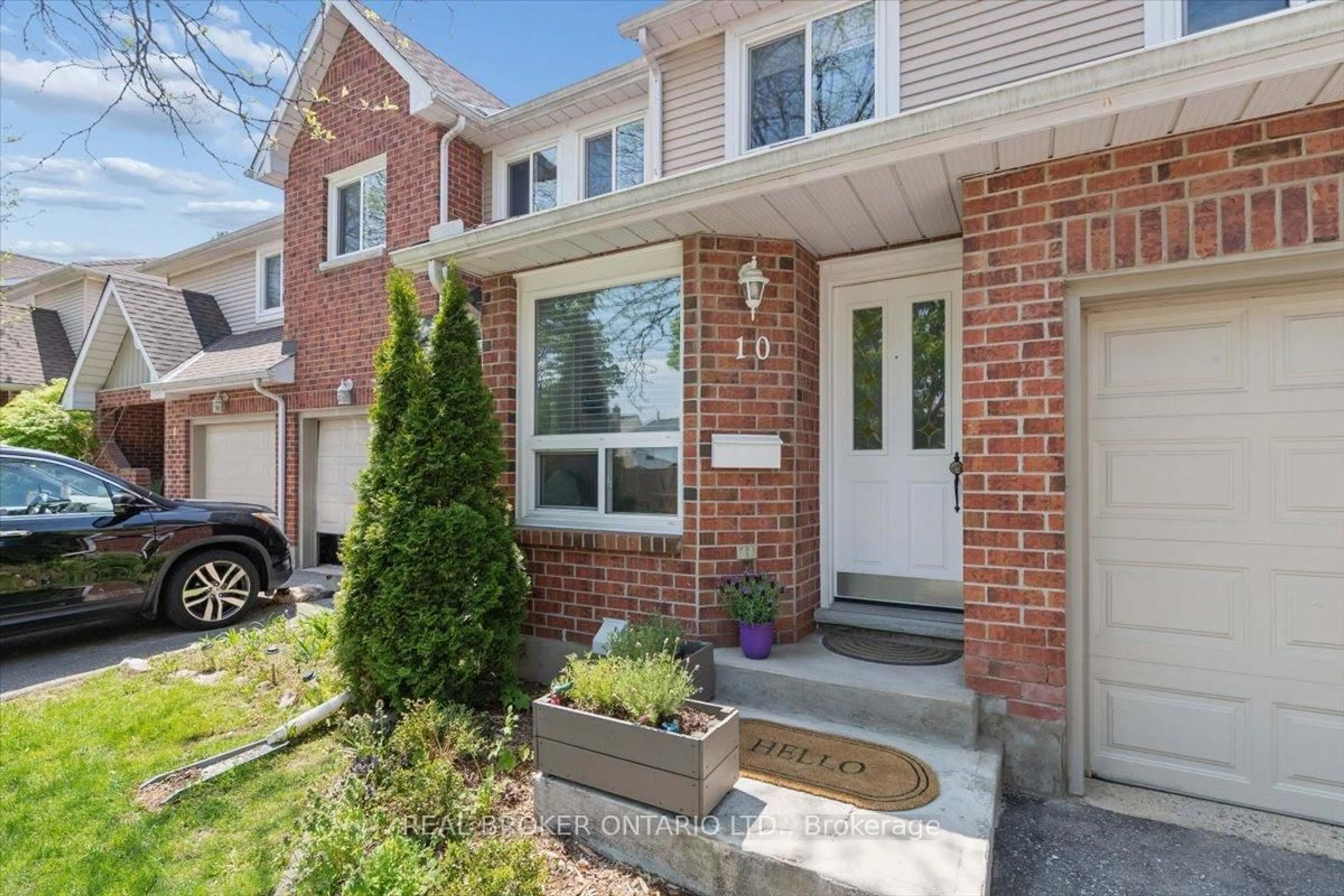 Home with brick exterior material, street for 180 Highland Cres #10, Kitchener Ontario N2M 5K5