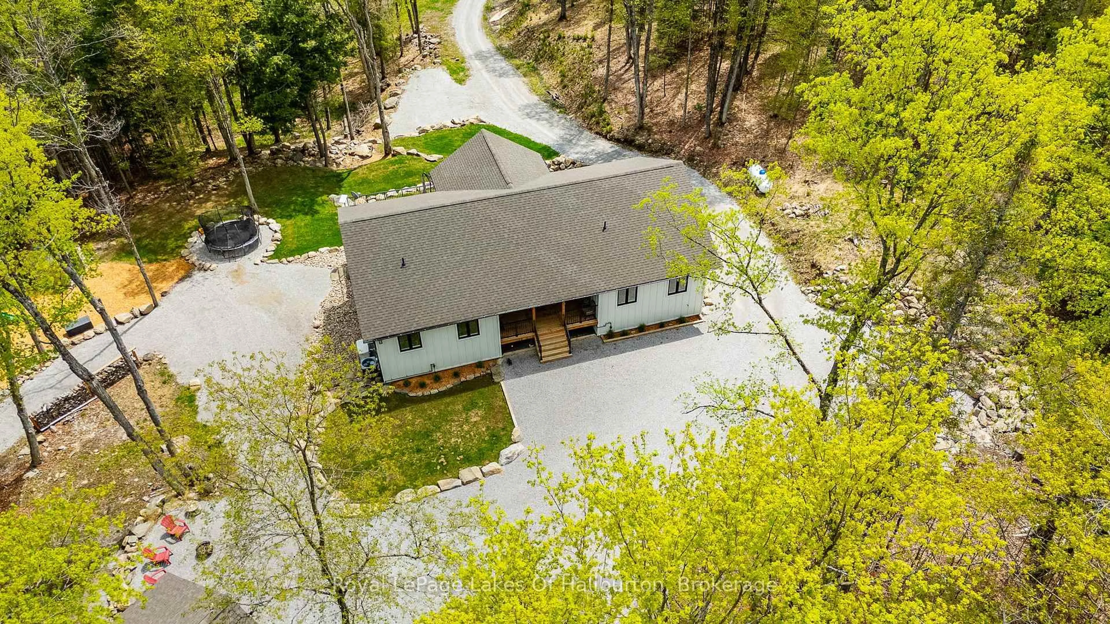 A pic from outside/outdoor area/front of a property/back of a property/a pic from drone, unknown for 51 Glebe Rd, Dysart et al Ontario K0M 1S0