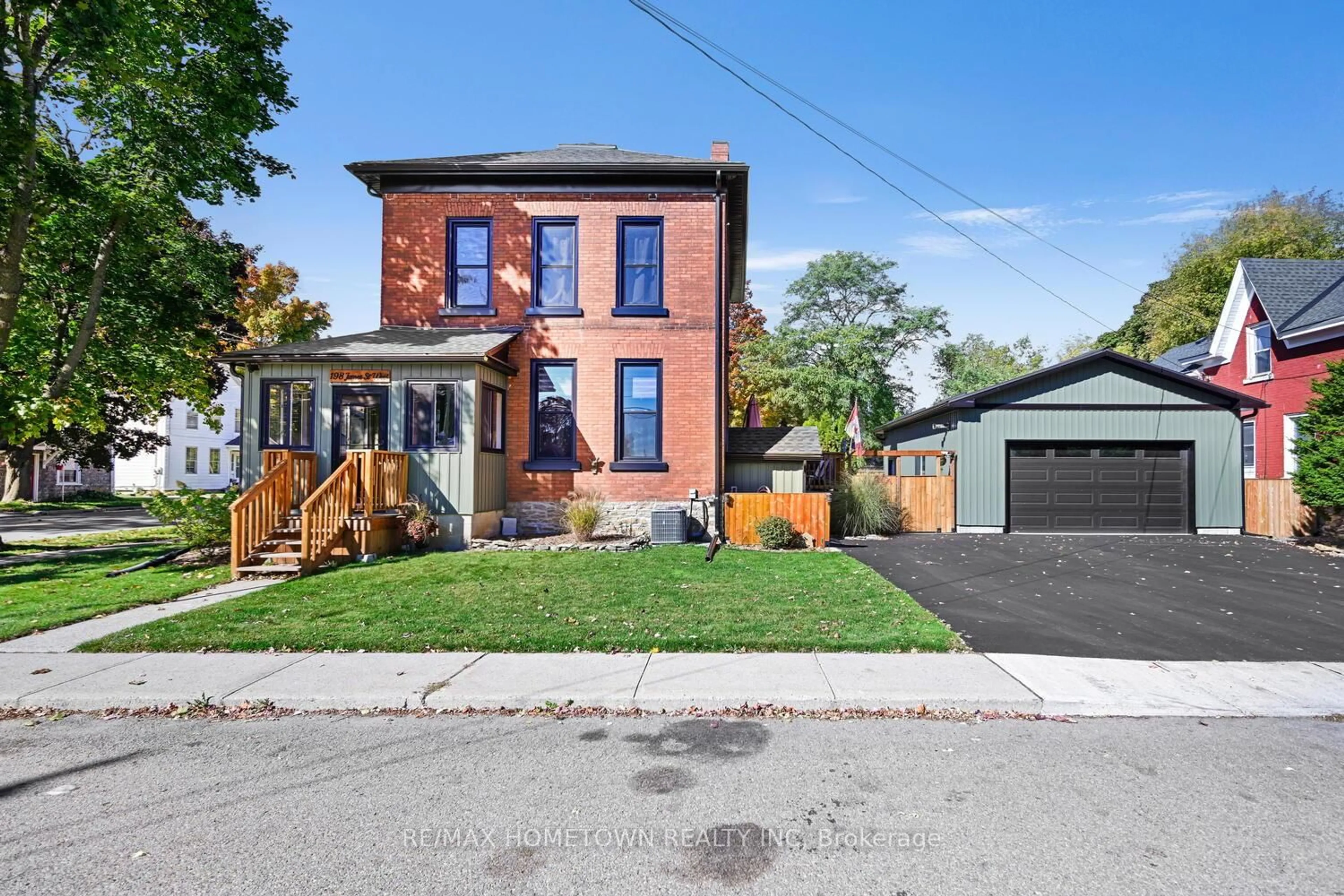 Home with brick exterior material, street for 198 James St, Prescott Ontario K0E 1T0