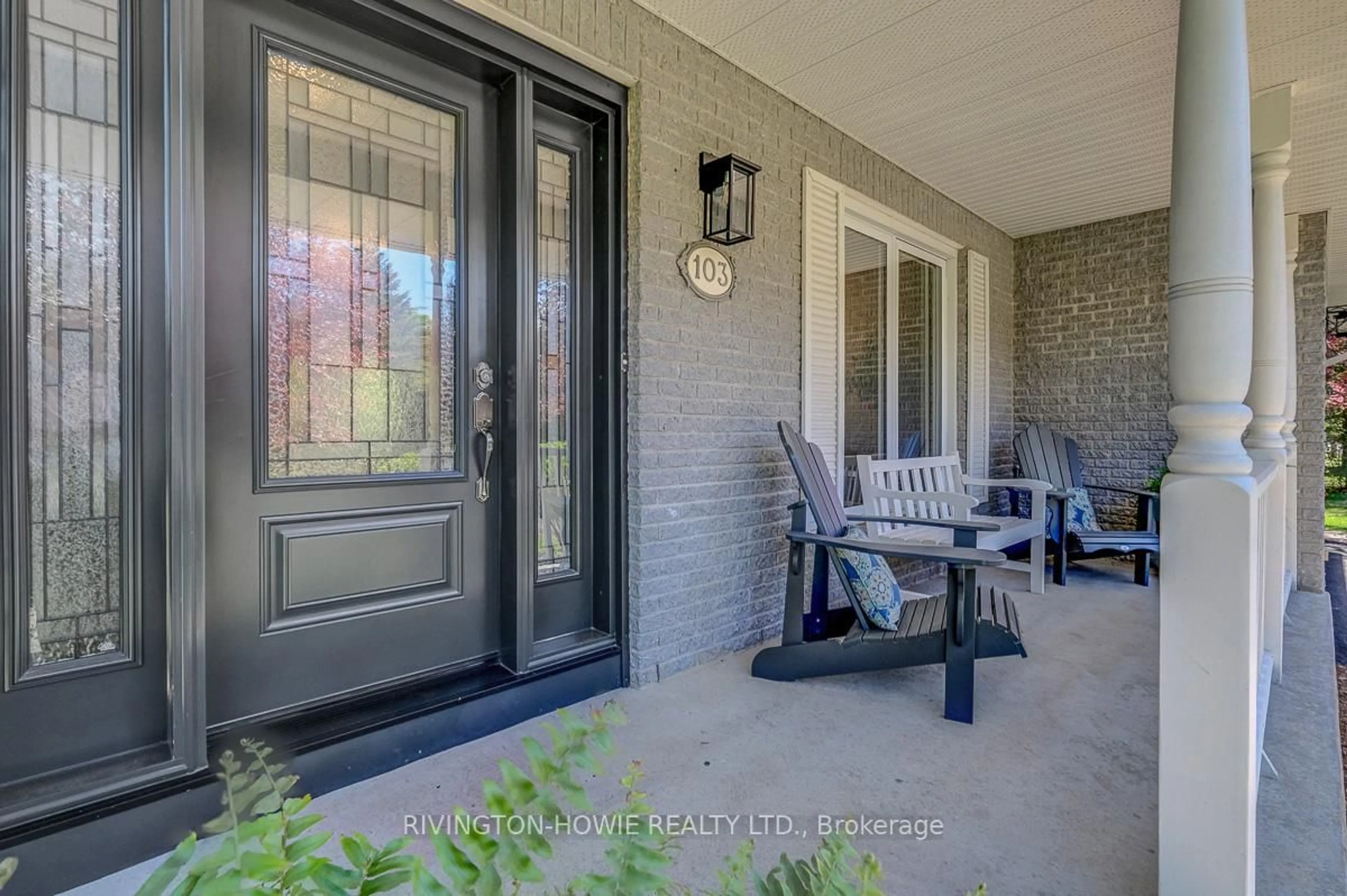 Indoor entryway for 103 Topol Lane, Carp Ontario K0A 1L0