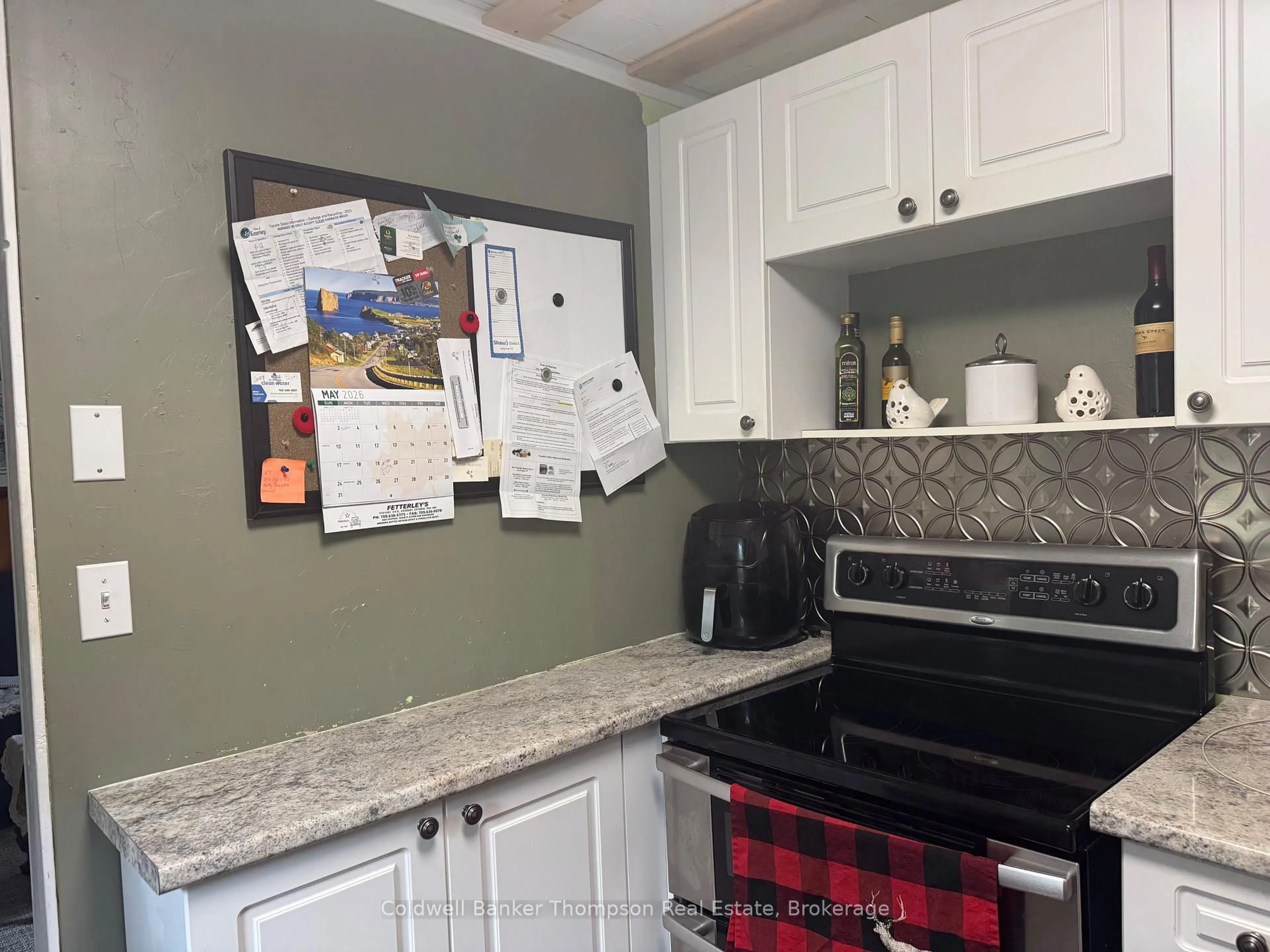 Standard kitchen, ceramic/tile floor for 233 Main St, Kearney Ontario P0A 1M0