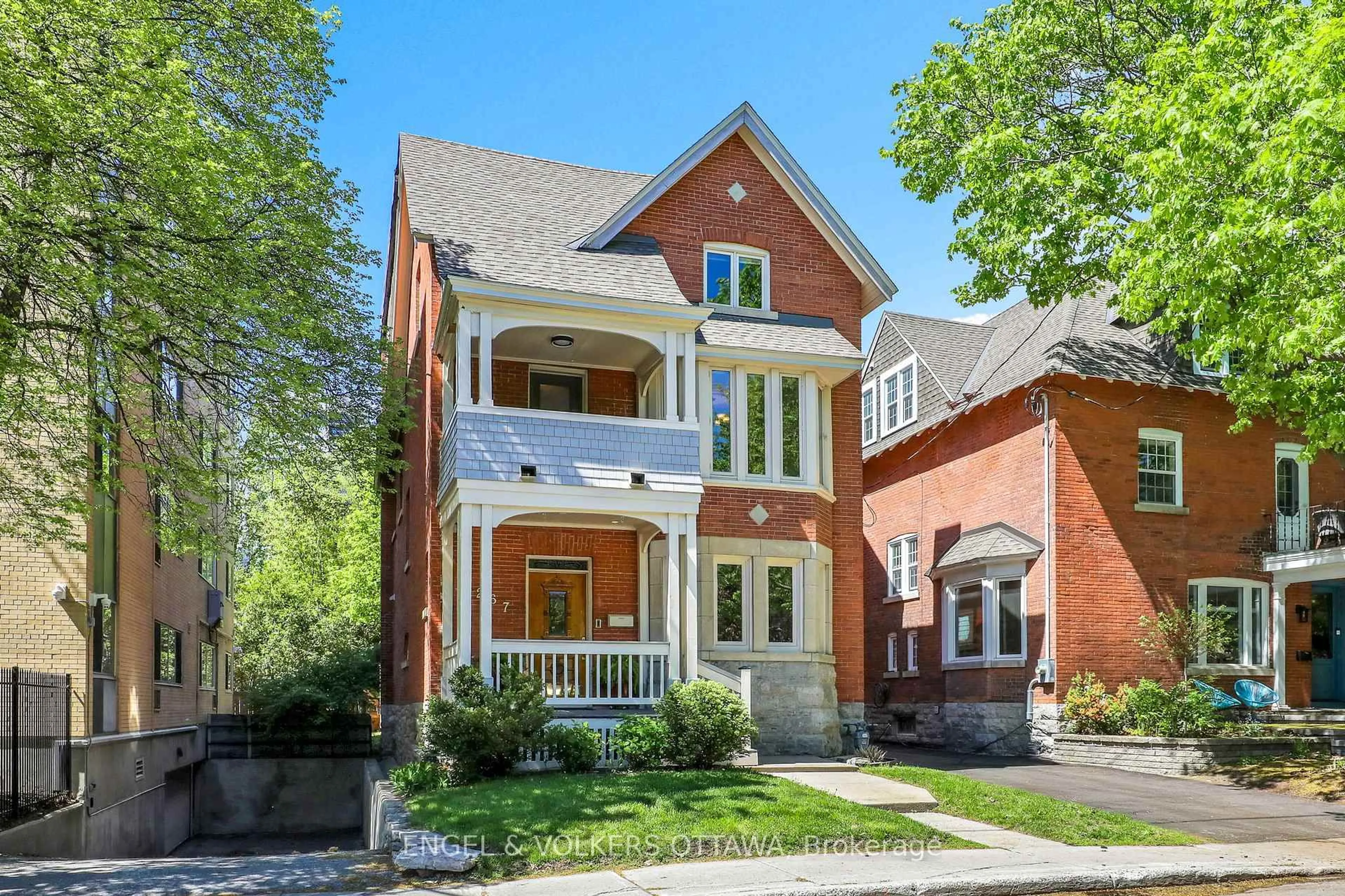 Home with brick exterior material, street for 267 Stewart St, Ottawa Ontario K1N 6K3