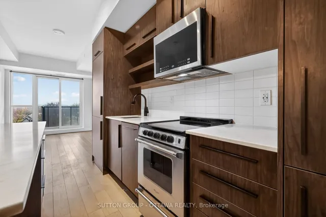 560 RIDEAU St #509, Ottawa 3