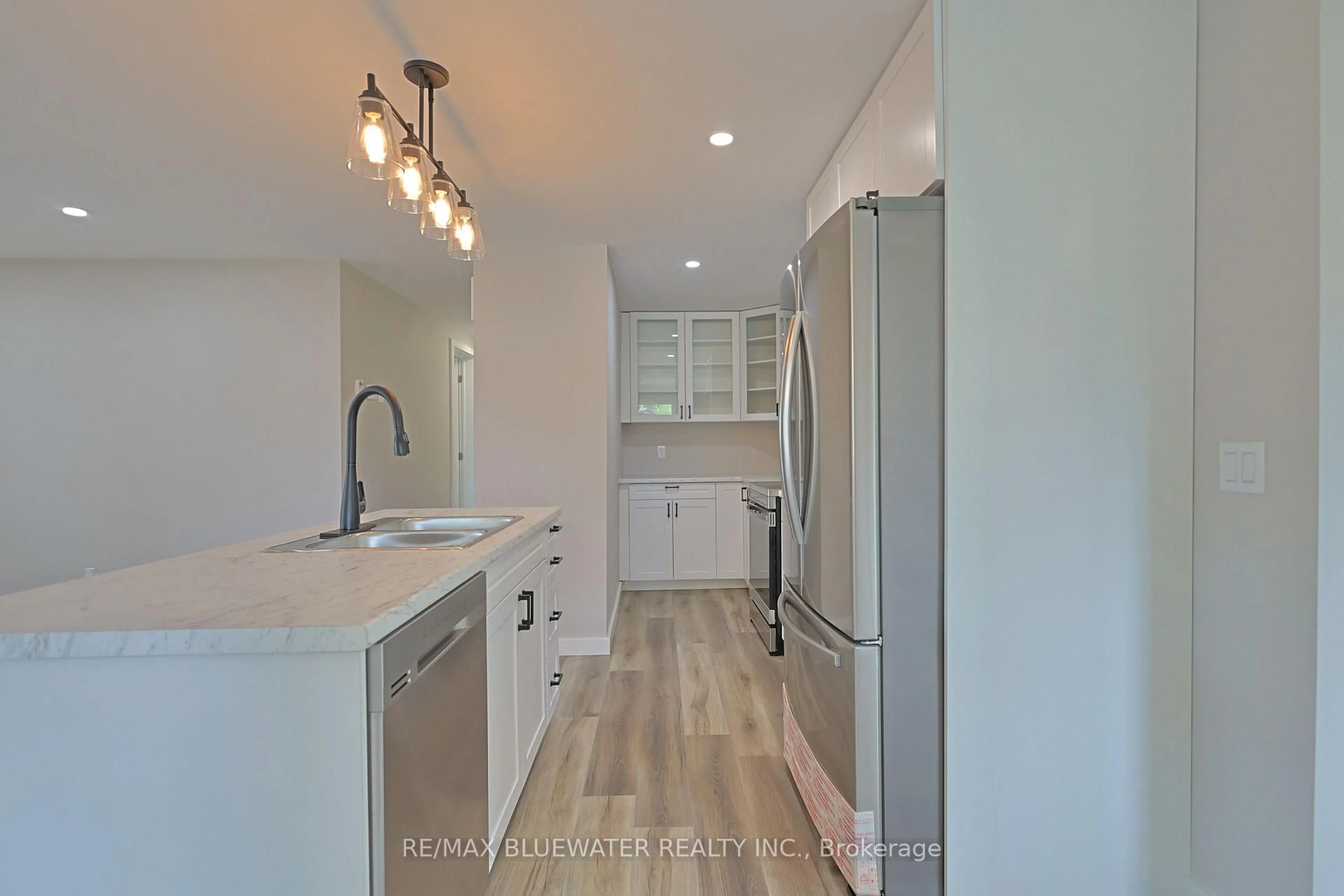 Open concept kitchen, unknown for 179 Pebble Beach Pkwy, South Huron Ontario N0M 1T0