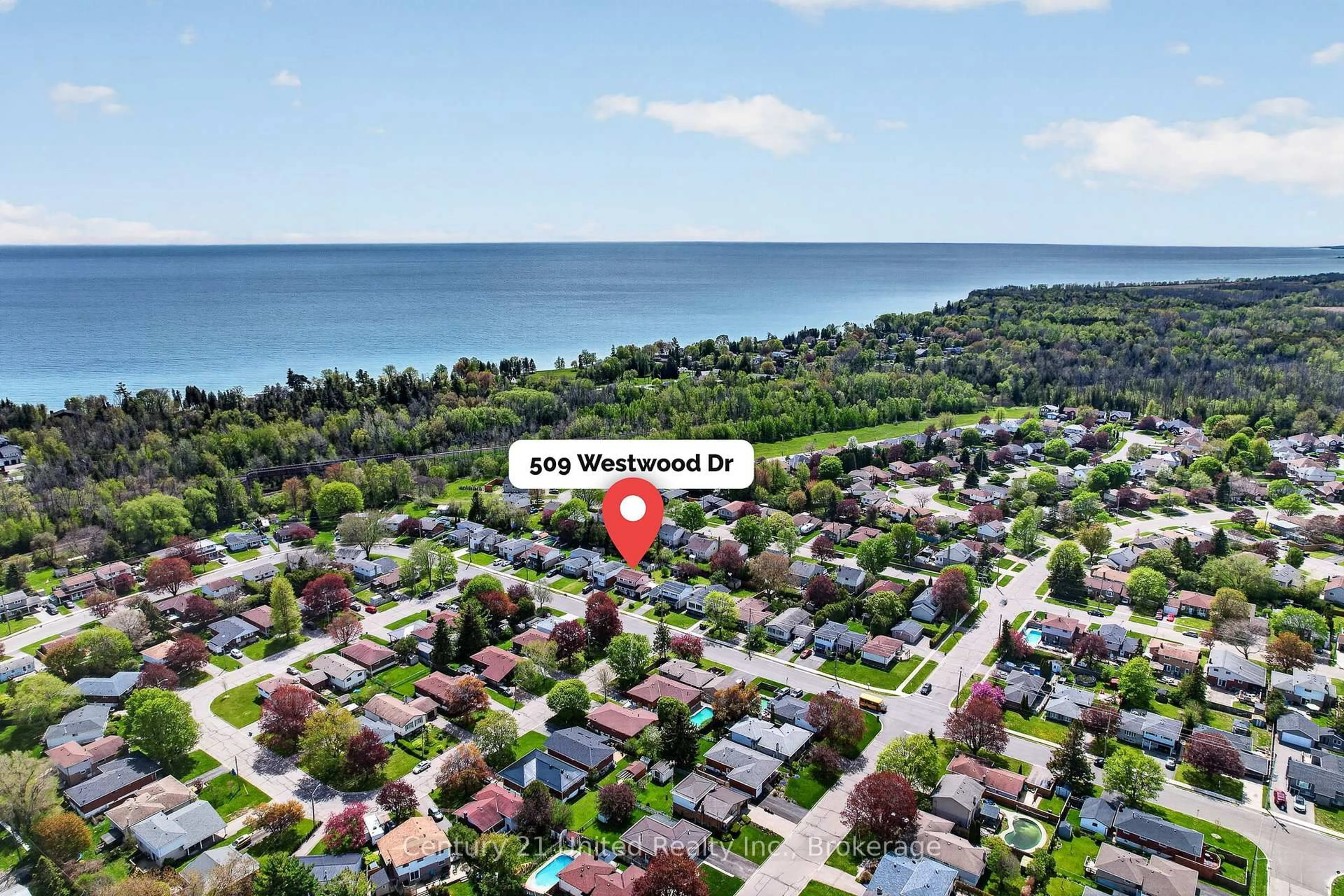 A pic from outside/outdoor area/front of a property/back of a property/a pic from drone, water/lake/river/ocean view for 509 Westwood Dr, Cobourg Ontario K9A 4N4