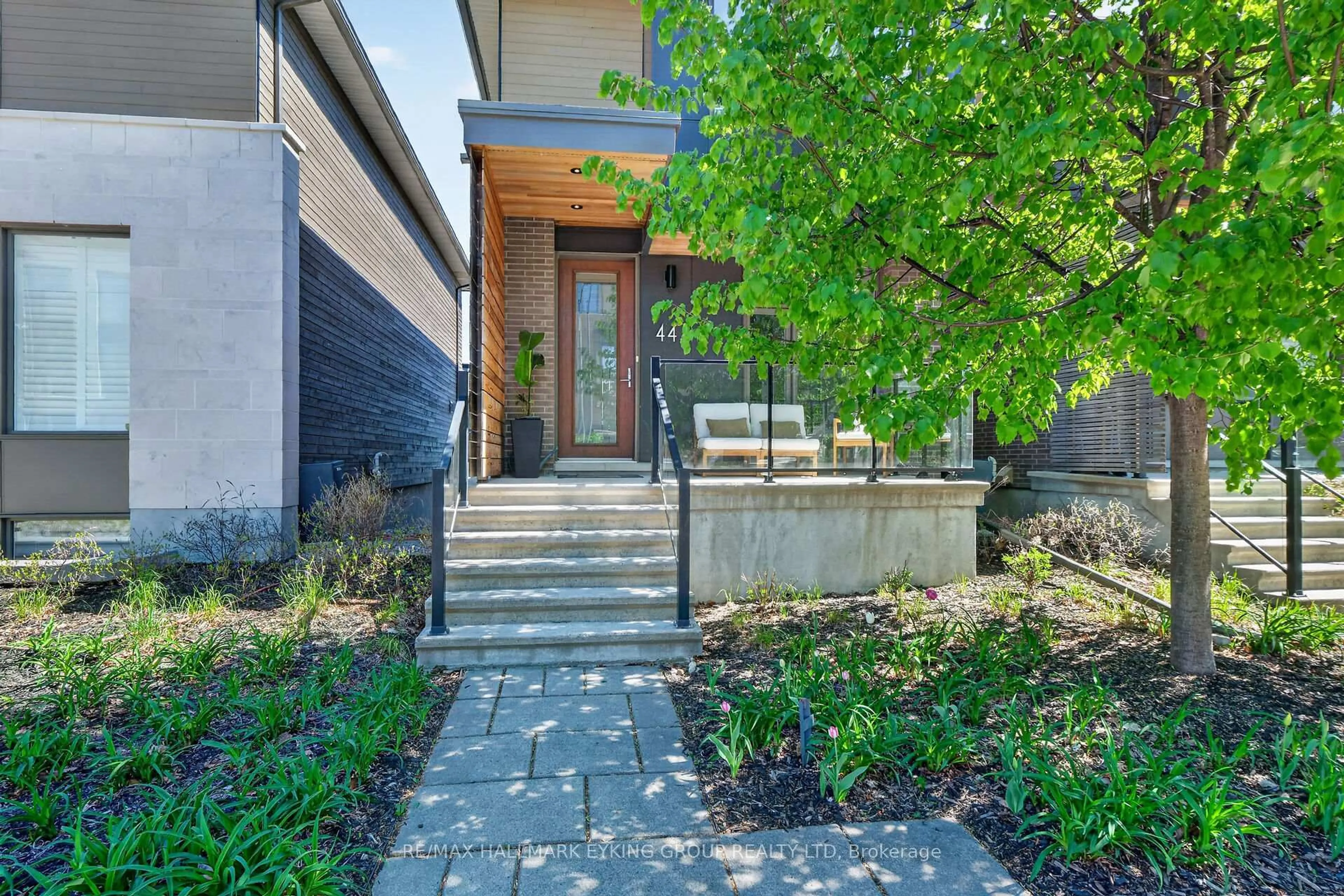 Unknown for 44 Telmon St, Ottawa Ontario K1S 5P7