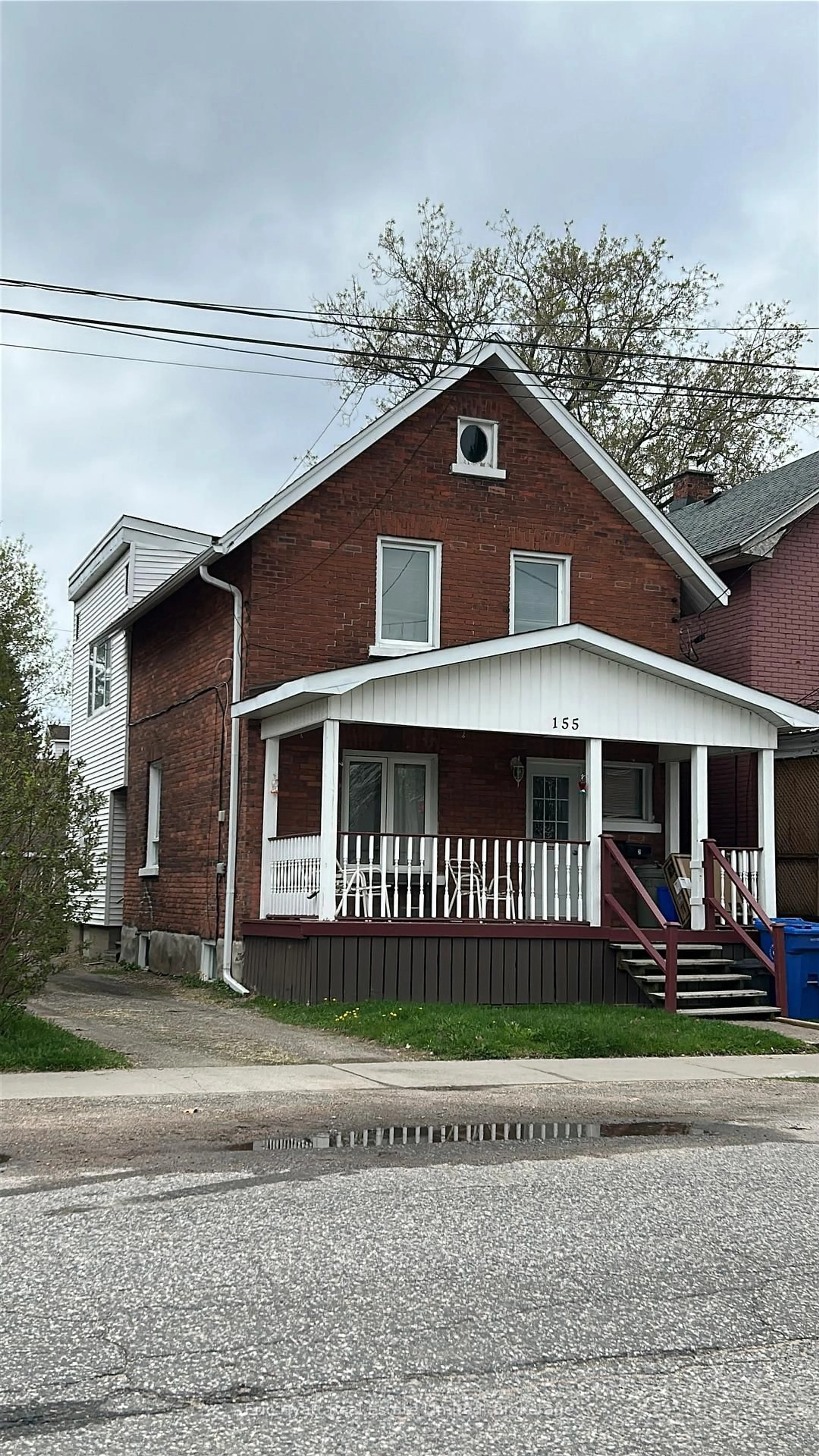 Home with brick exterior material, building for 155 Second Ave, North Bay Ontario P1B 1L3