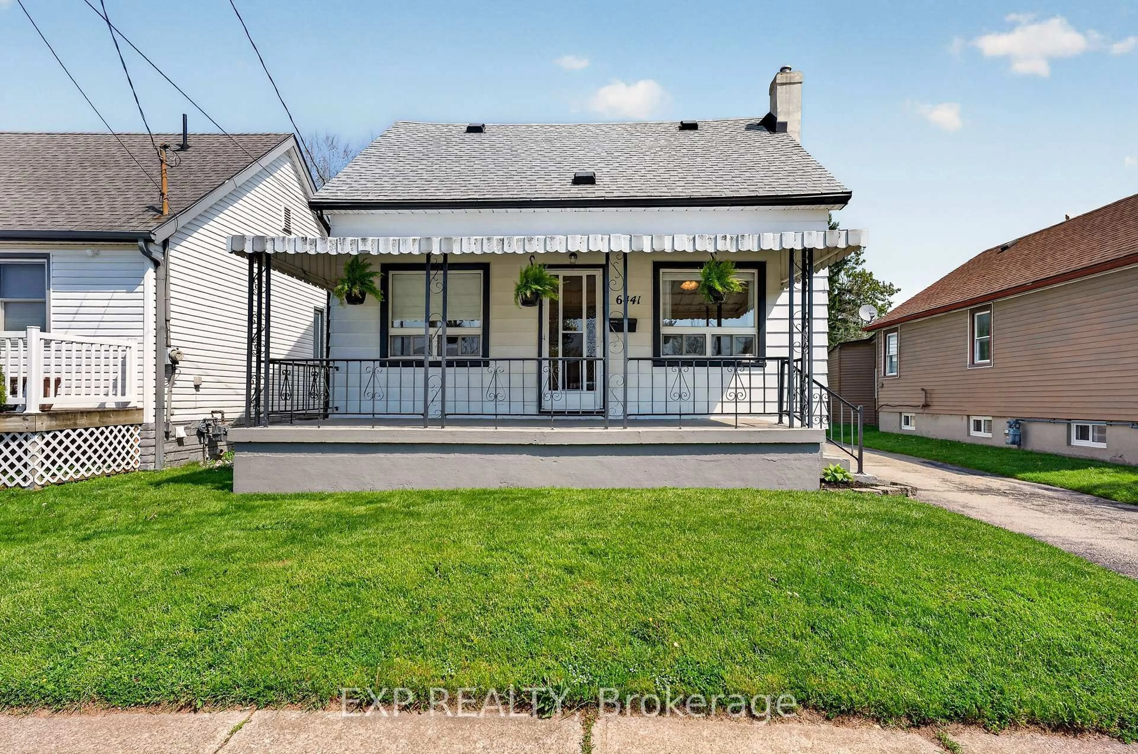 Unknown for 6441 Monroe St, Niagara Falls Ontario L2G 2G9