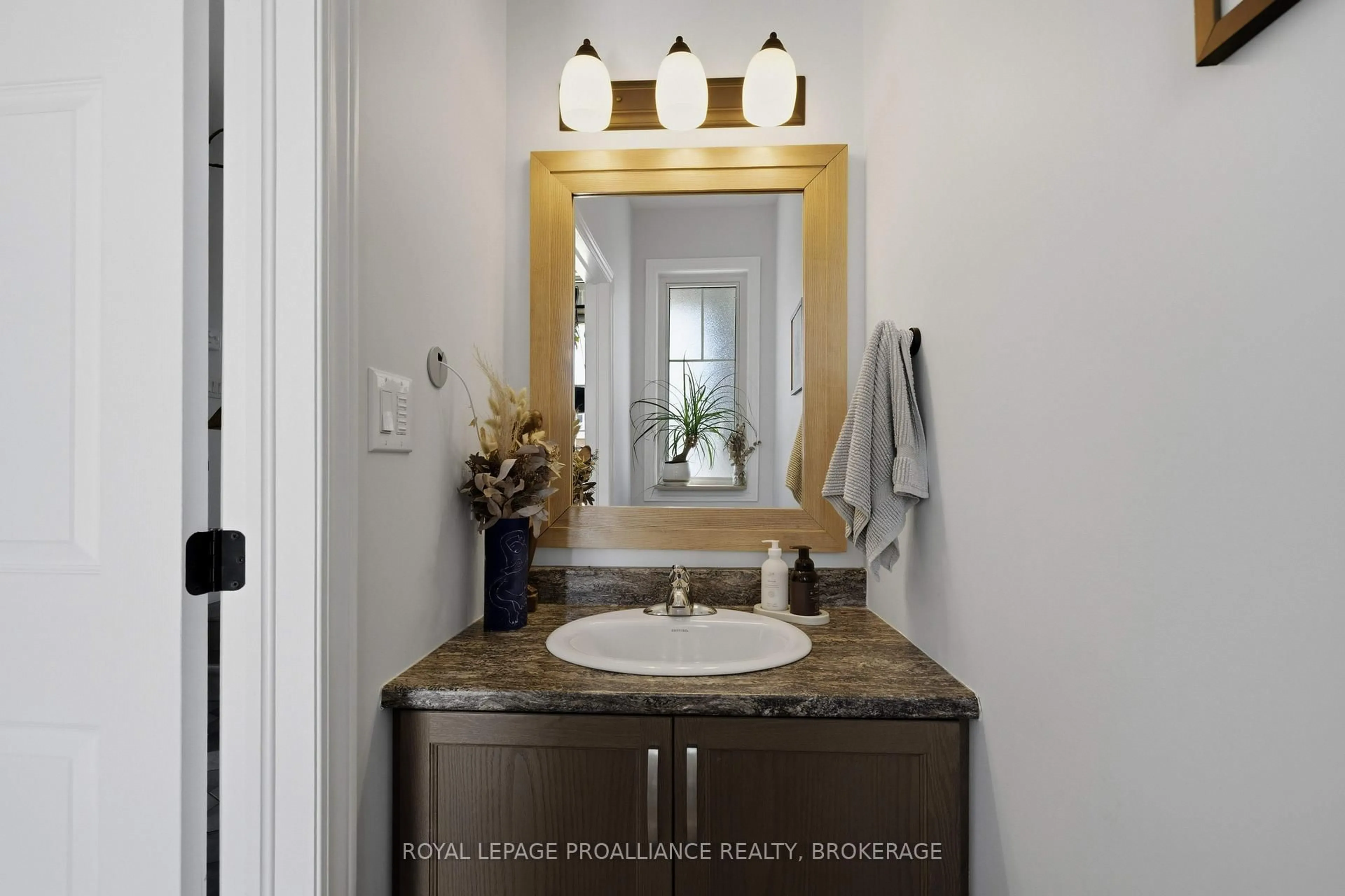 Contemporary bathroom, ceramic/tile floor for 318 Janette St, Kingston Ontario K7P 0K8