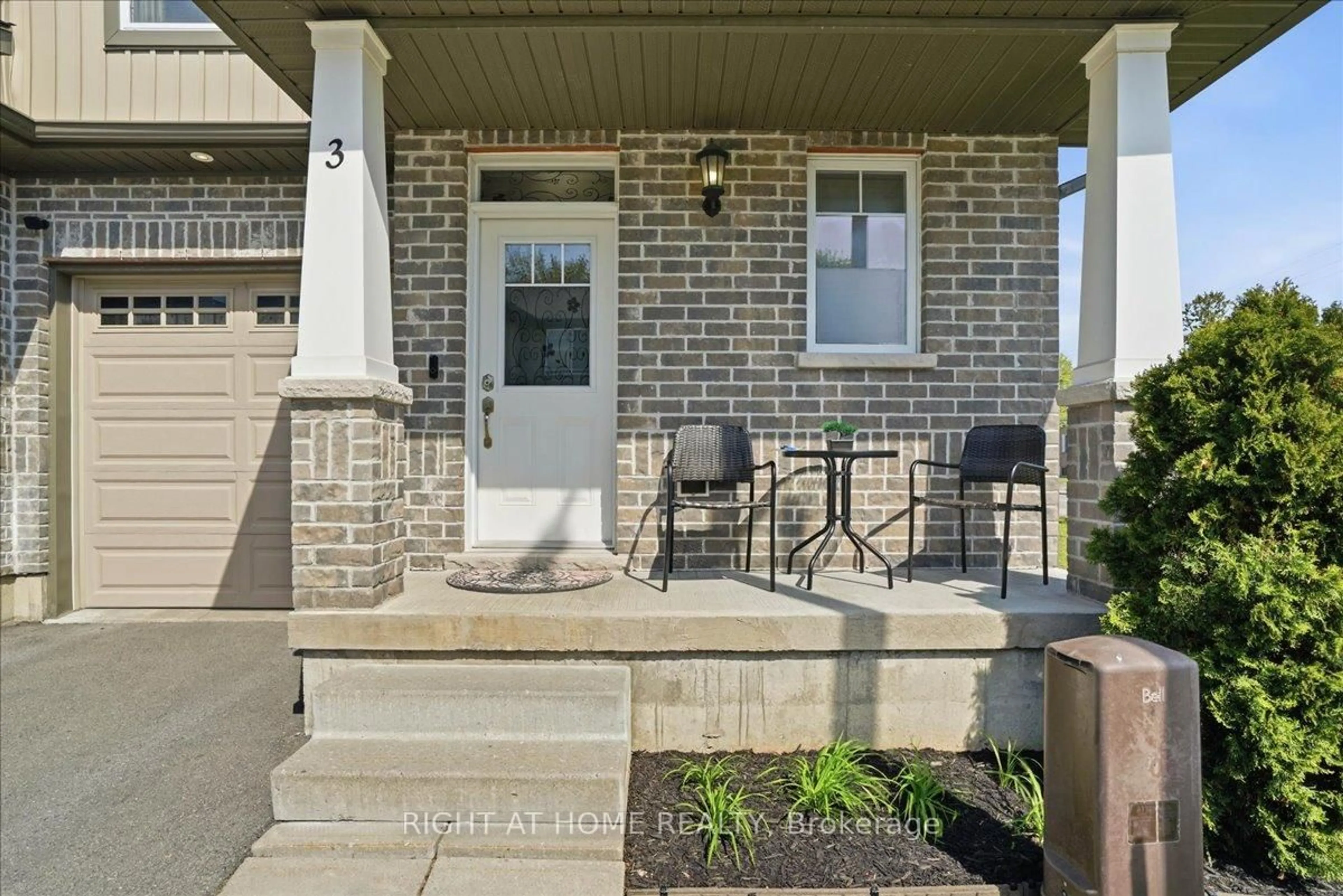 Unknown for 3 Nottingham Crt, Quinte West Ontario K8V 0E7