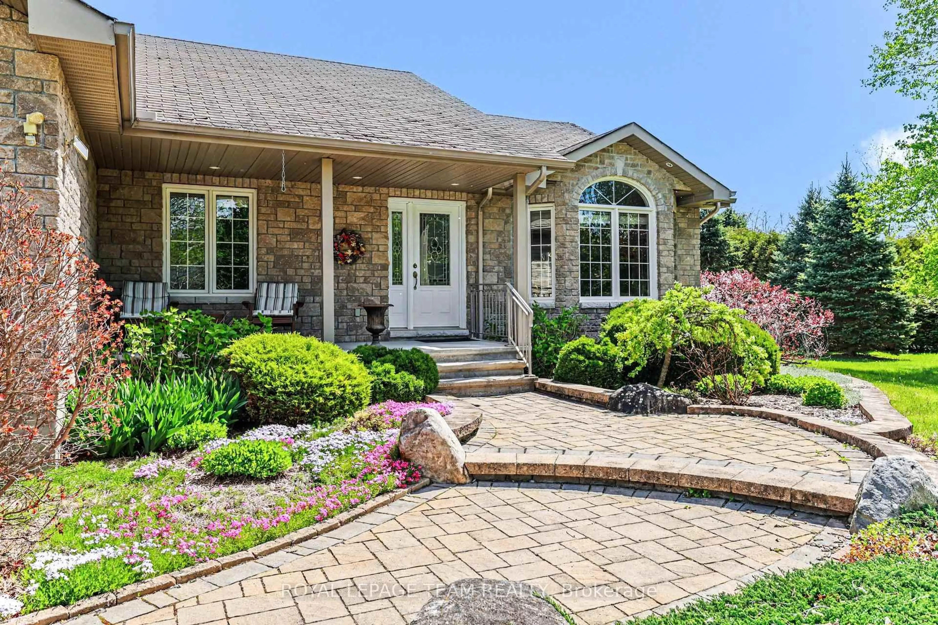 Home with brick exterior material, street for 28 Kimberly Ave, North Grenville Ontario K0G 1J0