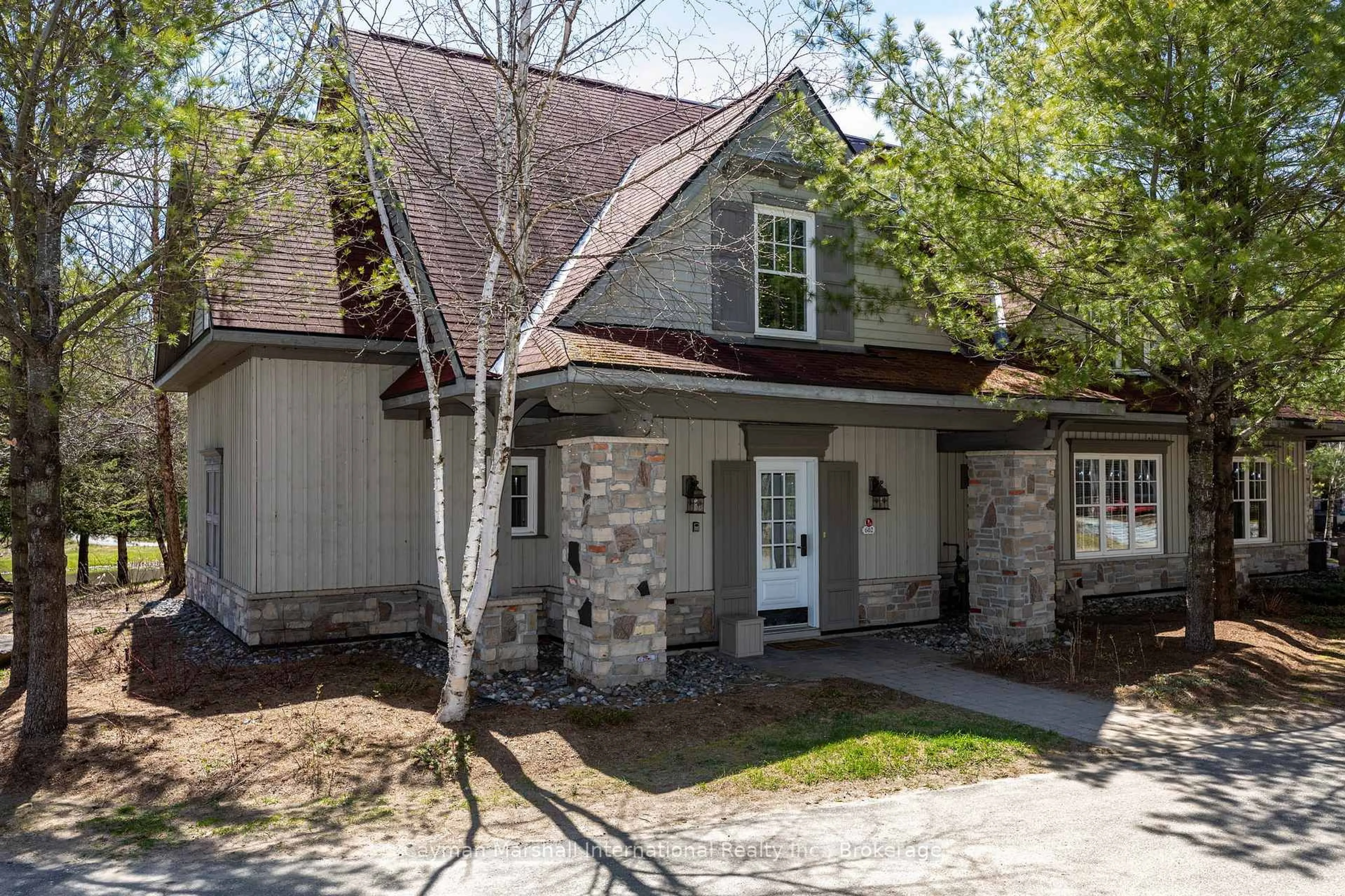 Home with brick exterior material, unknown for 602 GLEN ABBEY Way, Seguin Ontario P2A 2W8