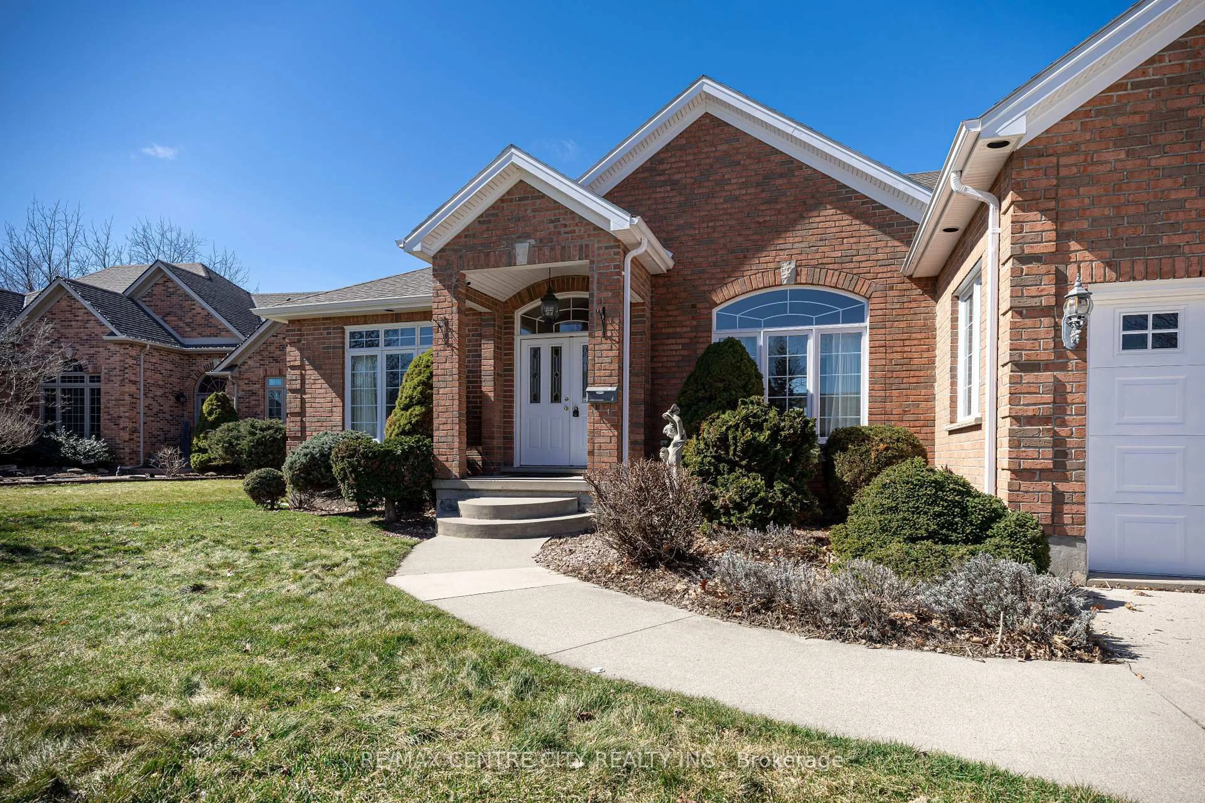 Home with brick exterior material, street for 6 Huntington Terr, St. Thomas Ontario N5R 6H1