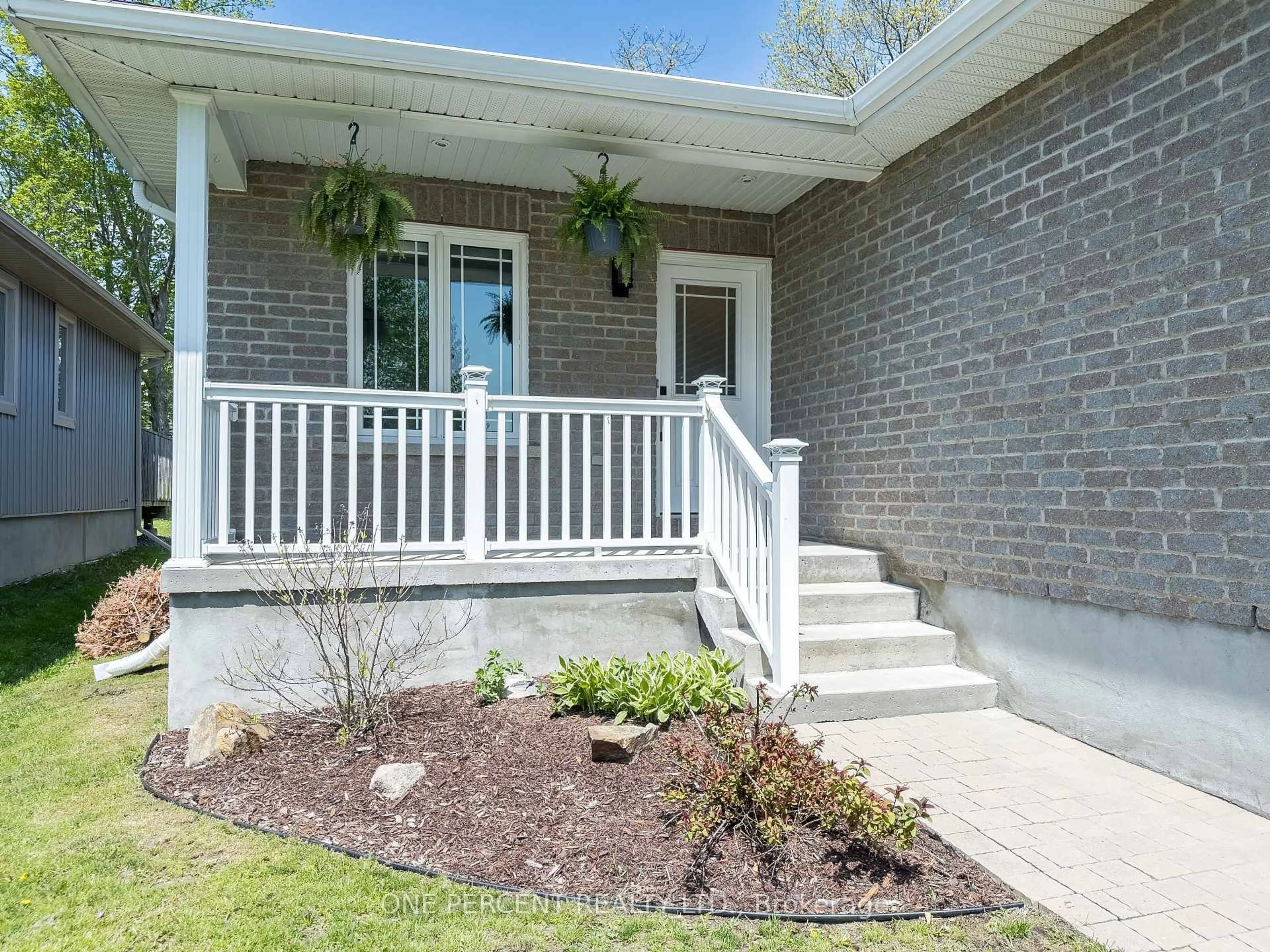 Home with brick exterior material, street for 135 ISLANDVIEW Dr, Amherstview Ontario K7N 0A5