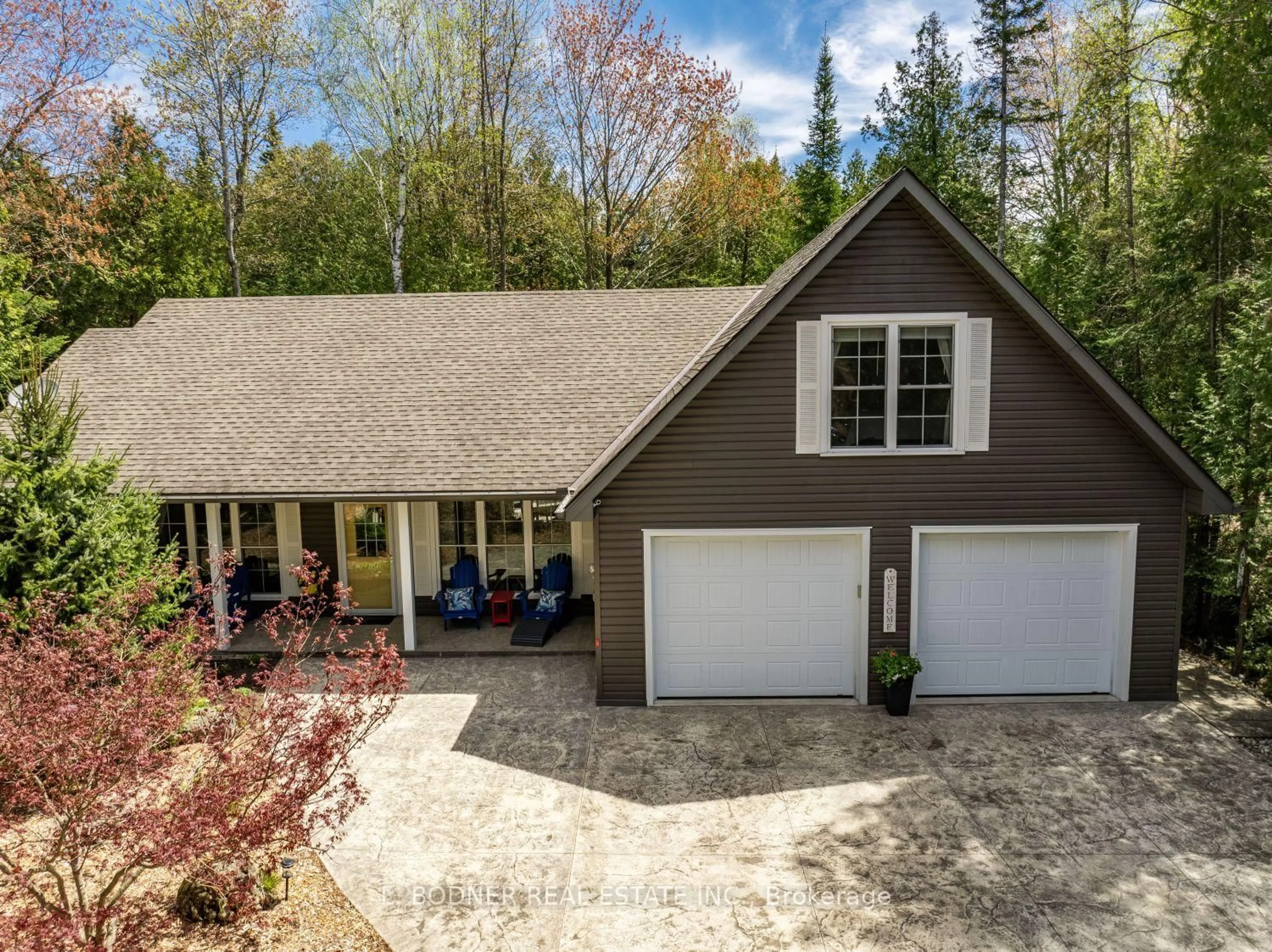 A pic from outside/outdoor area/front of a property/back of a property/a pic from drone, unknown for 617 Bruce Ave, South Bruce Peninsula Ontario N0H 2G0