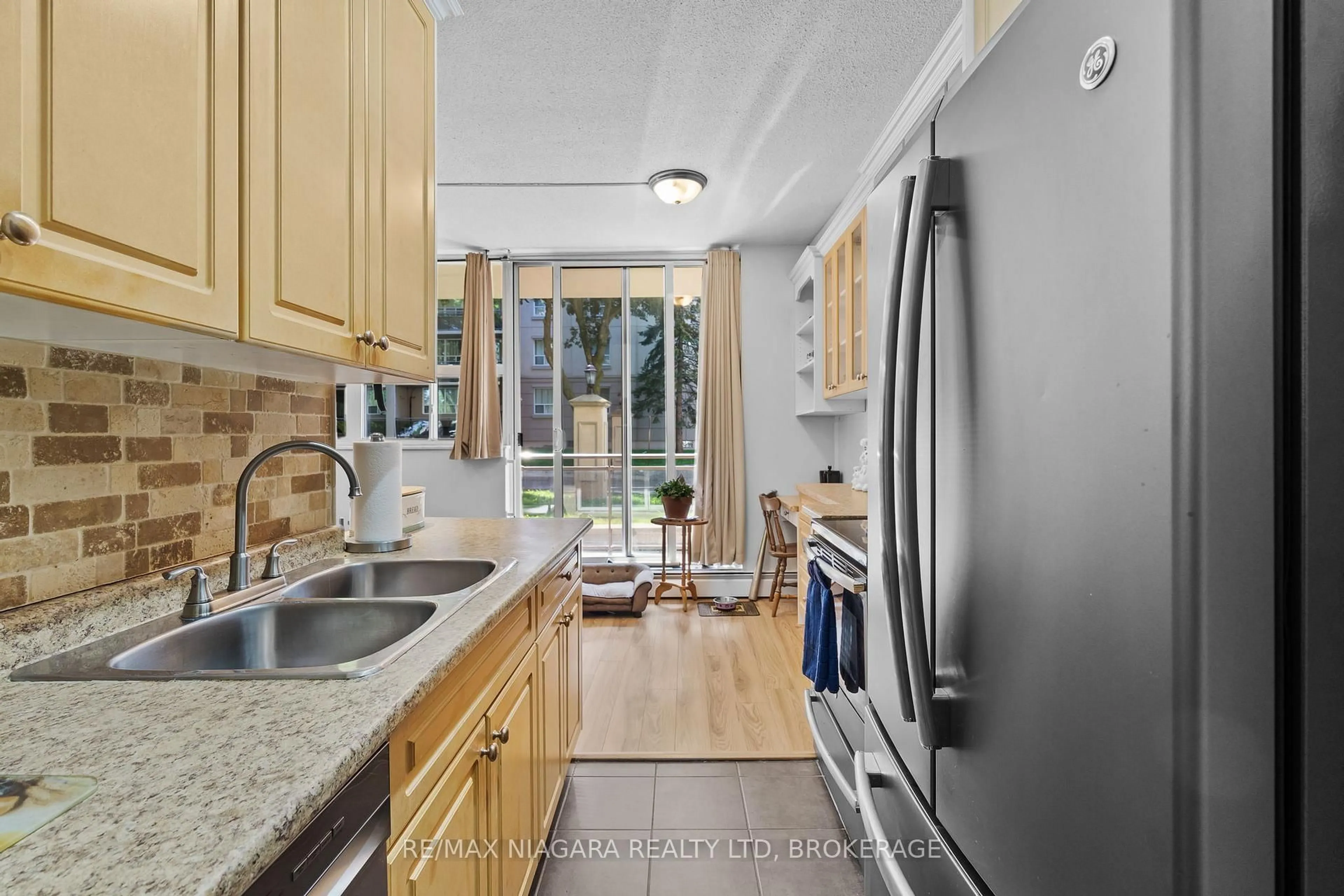 Unknown for 6390 Huggins St #107, Niagara Falls Ontario L2J 1H1