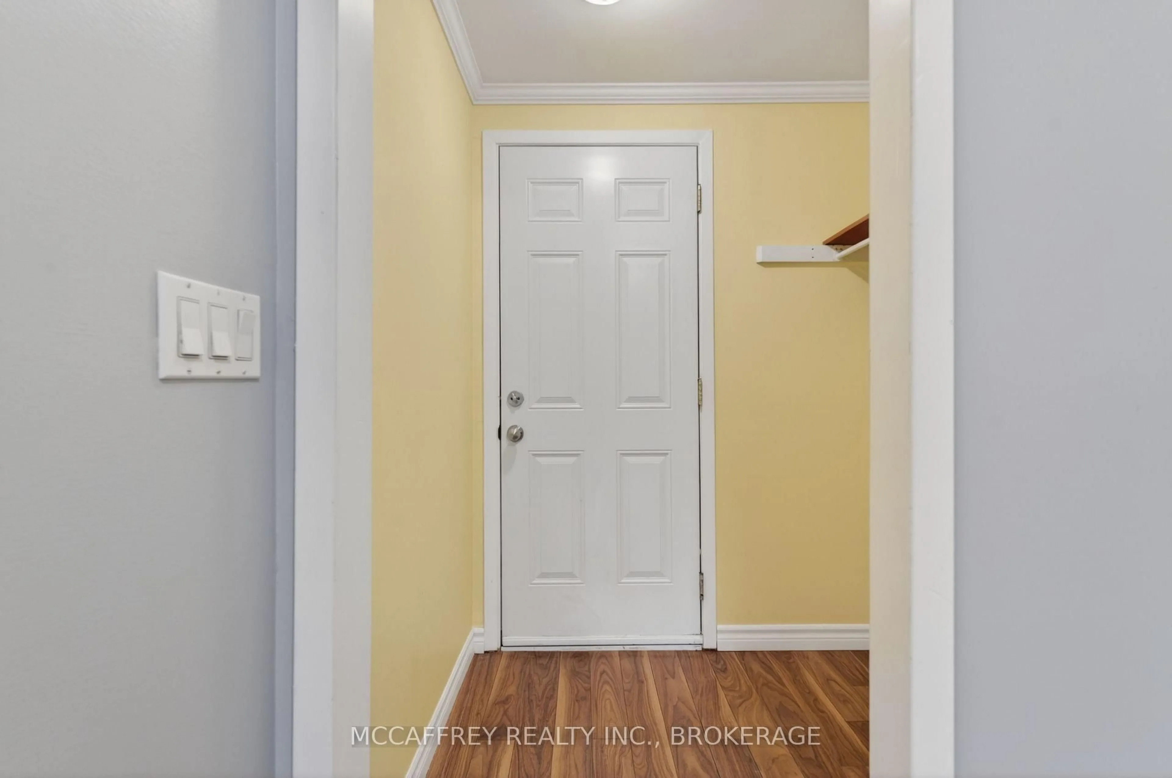 Indoor entryway for 258 Queen Mary Rd #45, Kingston Ontario K7M 2B2