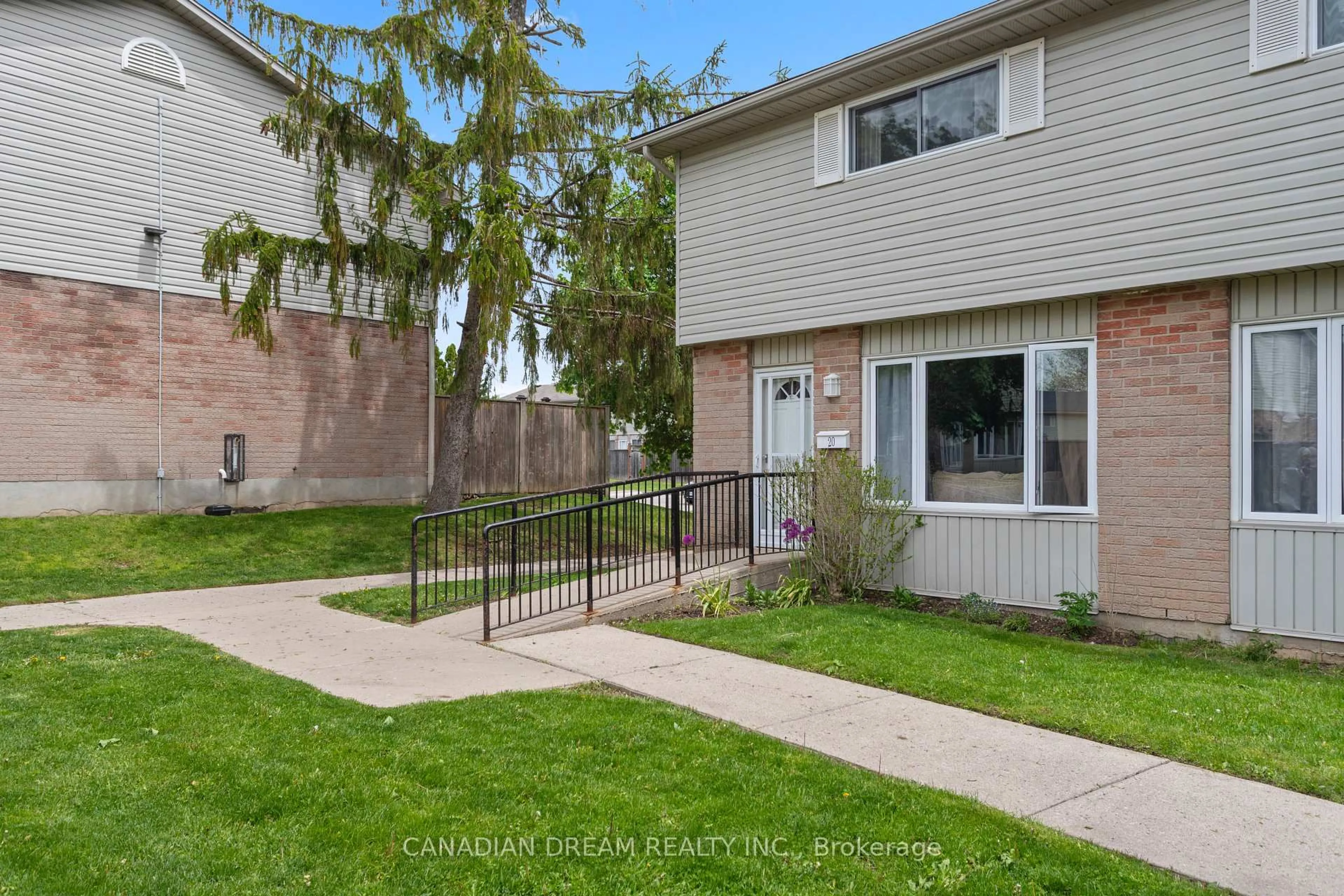 Unknown for 1095 Jalna Blvd #20, London South Ontario N6E 2Y7