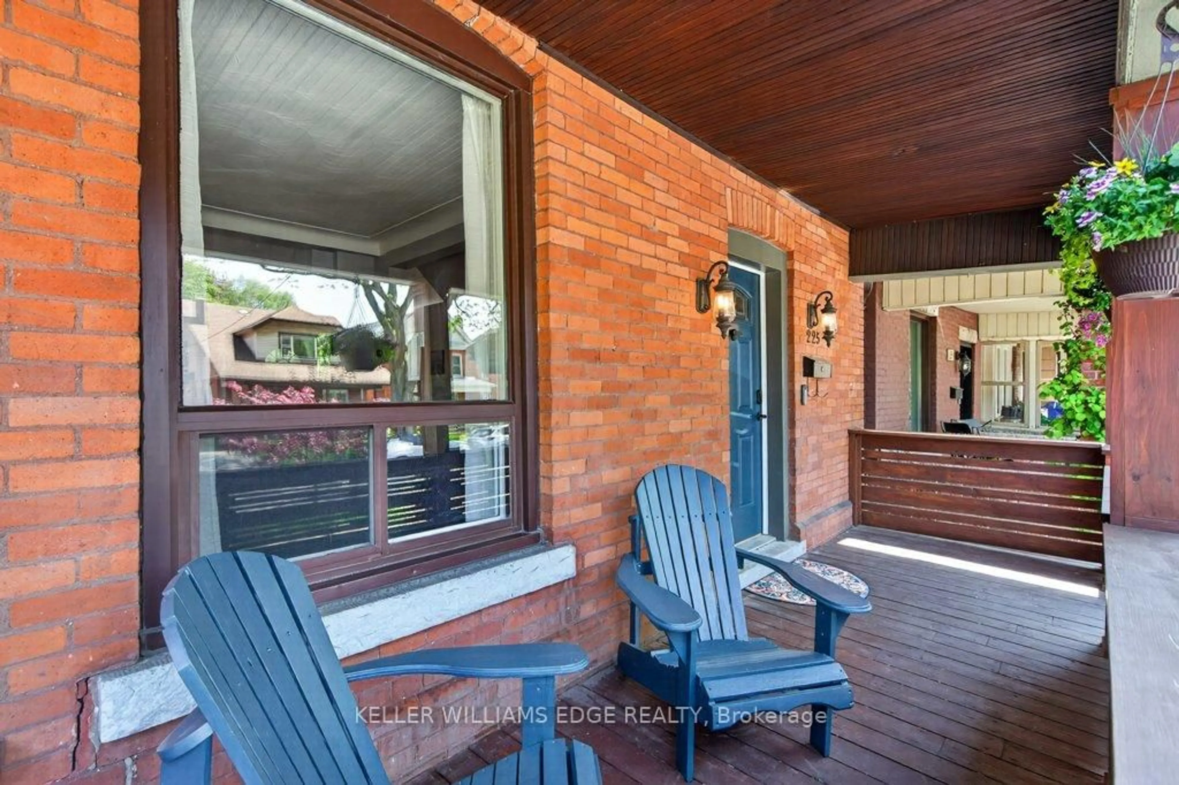 Patio, street for 225 Prospect St, Hamilton Ontario L8M 2Z6