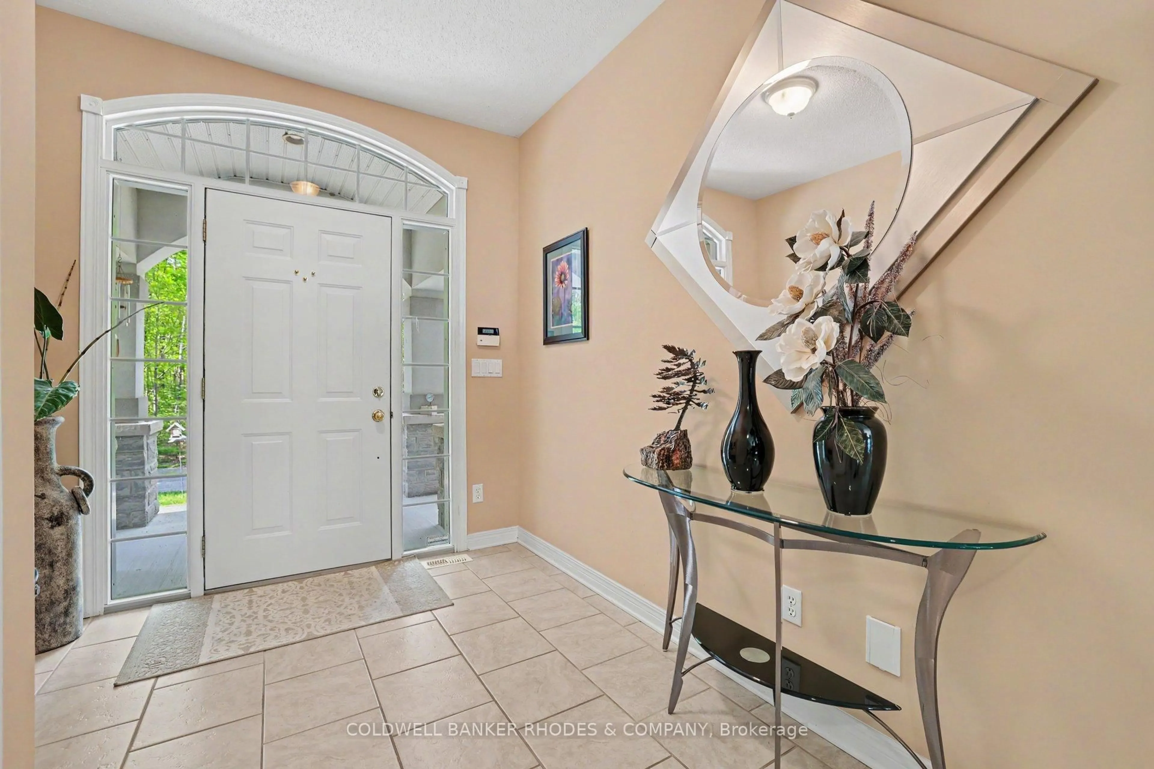 Indoor entryway for 101 Duck Pond Pl, Ottawa Ontario K0A 1T0