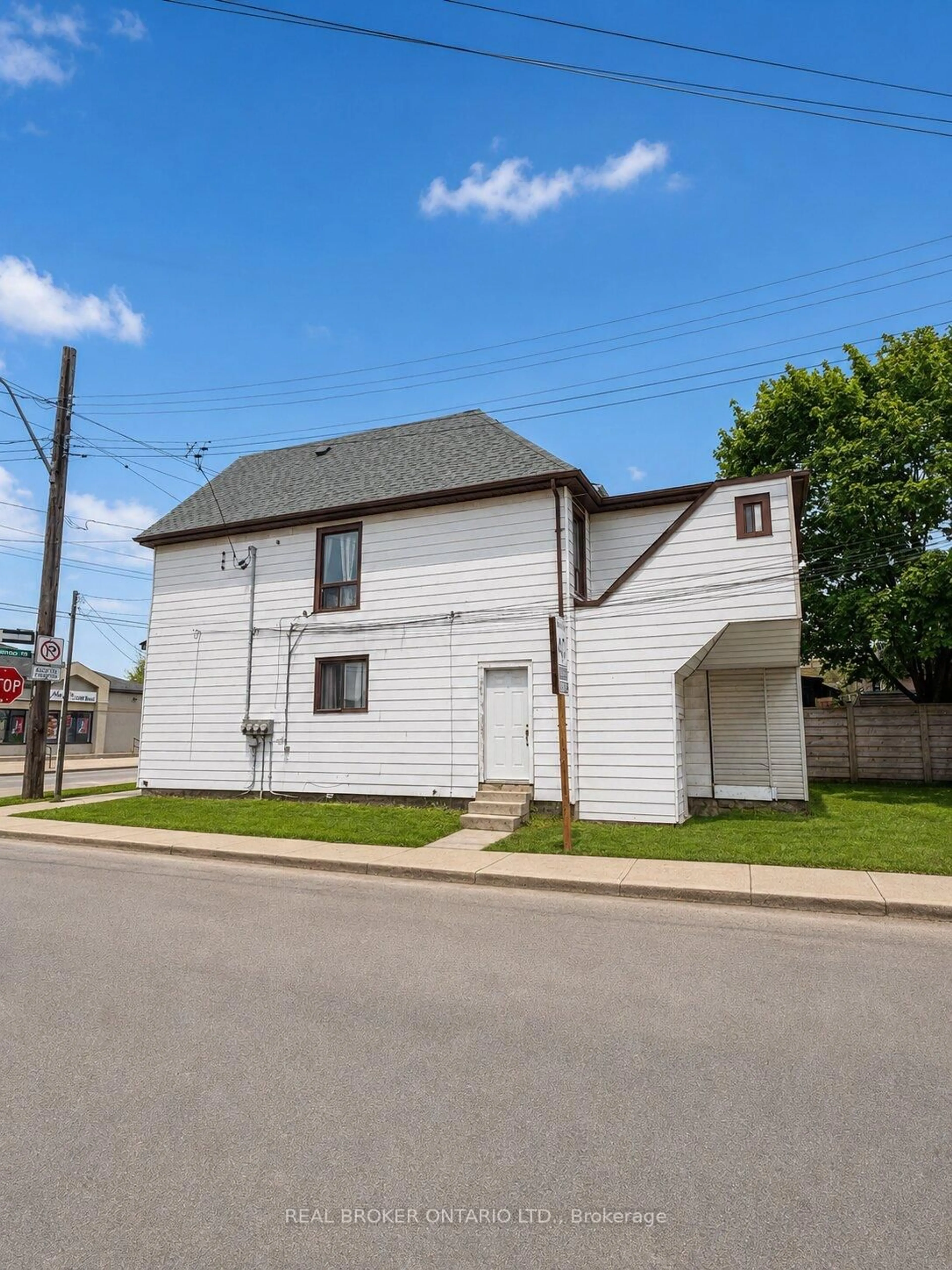 Unknown for 518 Cannon St, Hamilton Ontario L8L 2E8