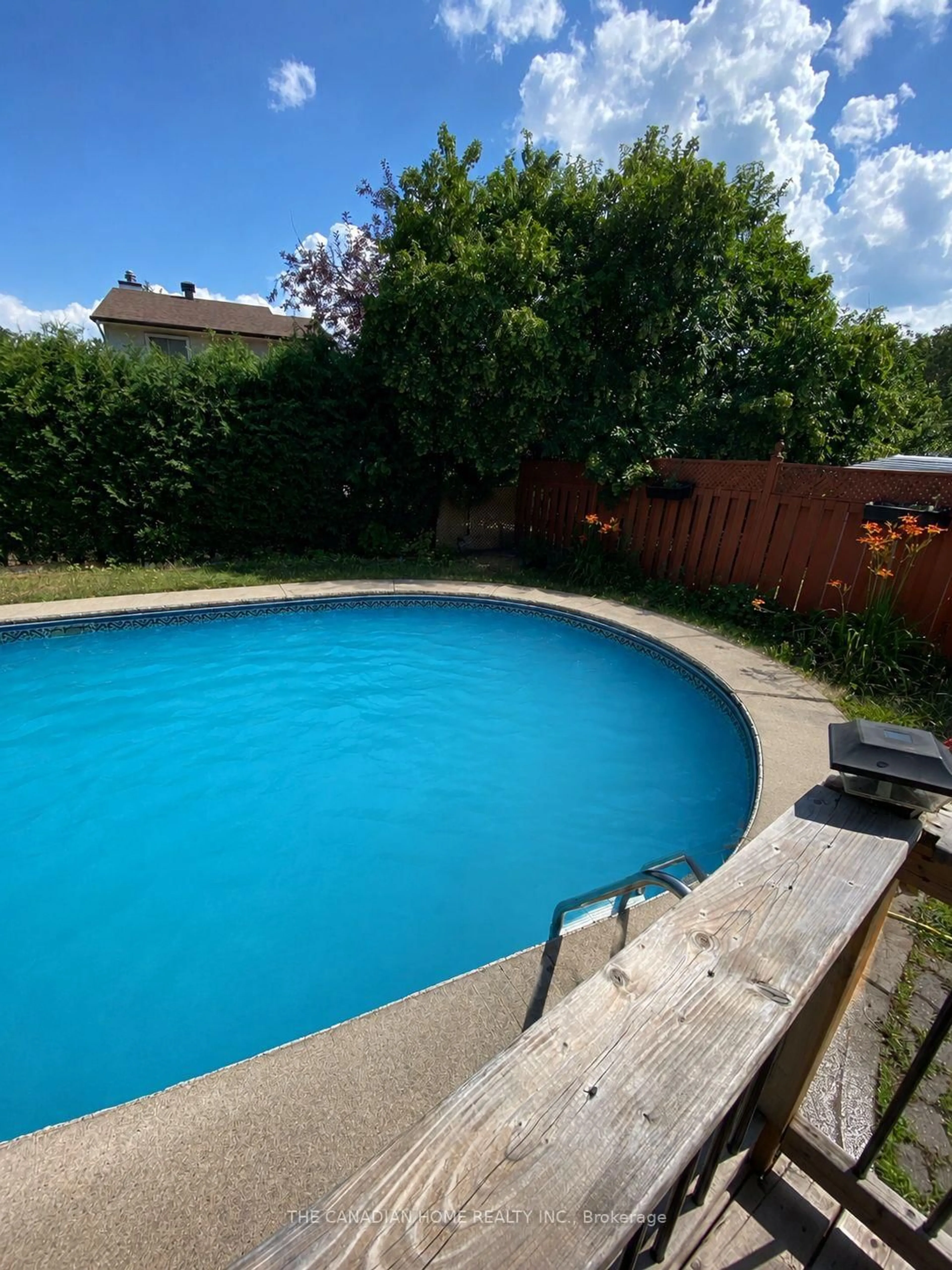 Pool for 61 EXETER Dr, Barrhaven Ontario K2J 1V6