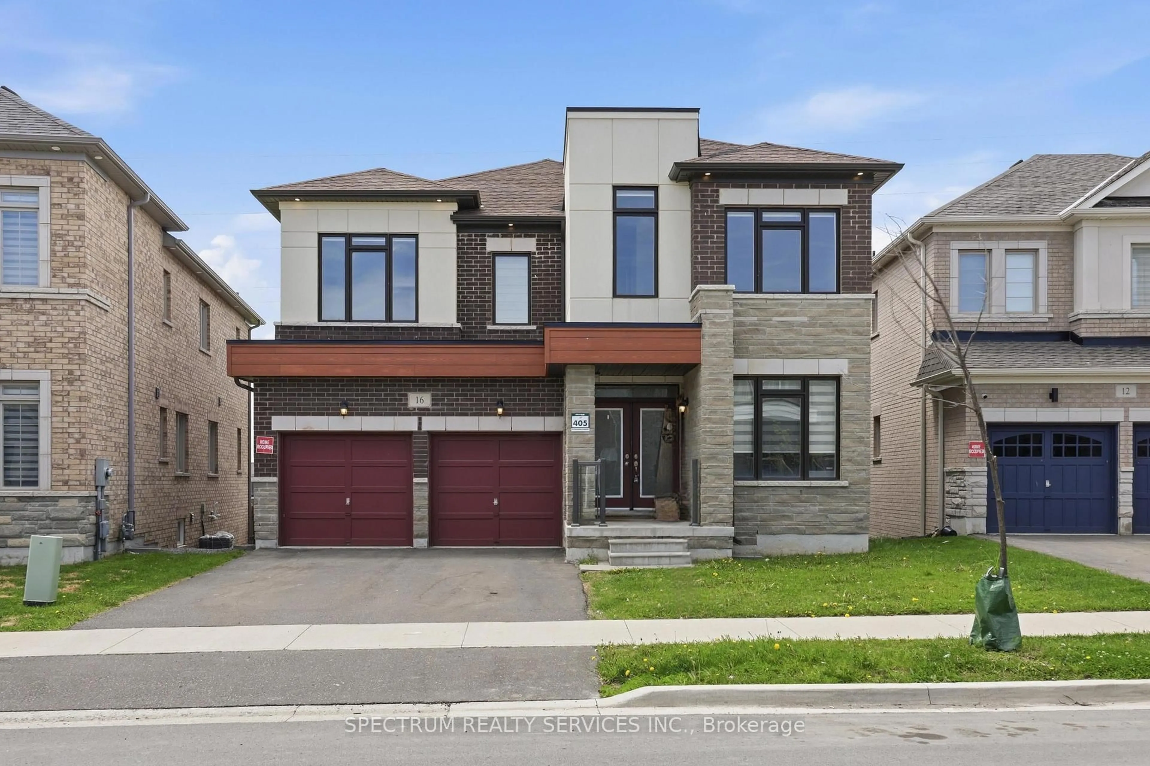 Home with brick exterior material, street for 16 Trailbank Gdns, Hamilton Ontario L8B 1Y5