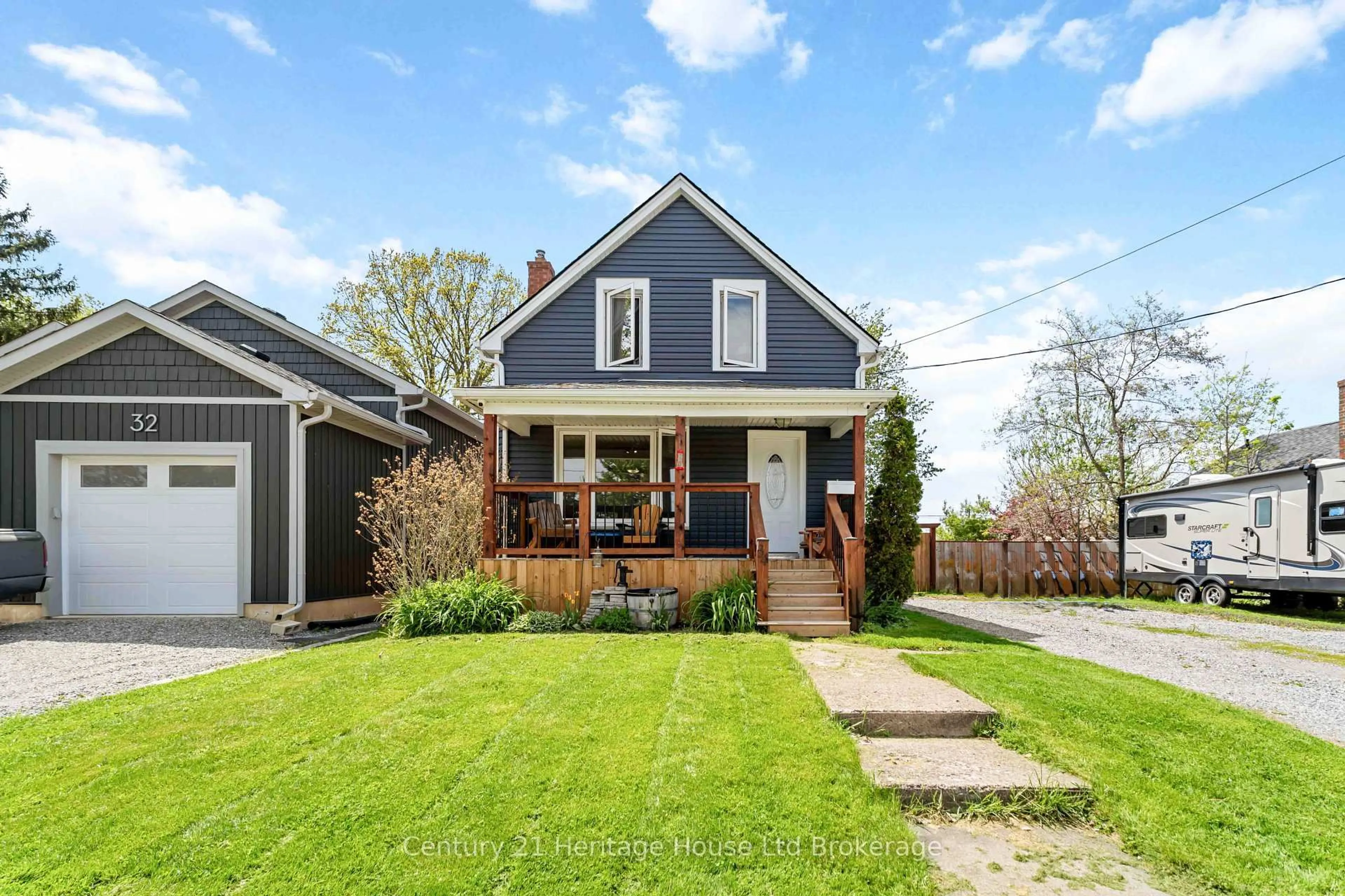 Home with brick exterior material, street for 34 Humboldt Pkwy, Port Colborne Ontario L3K 2H2