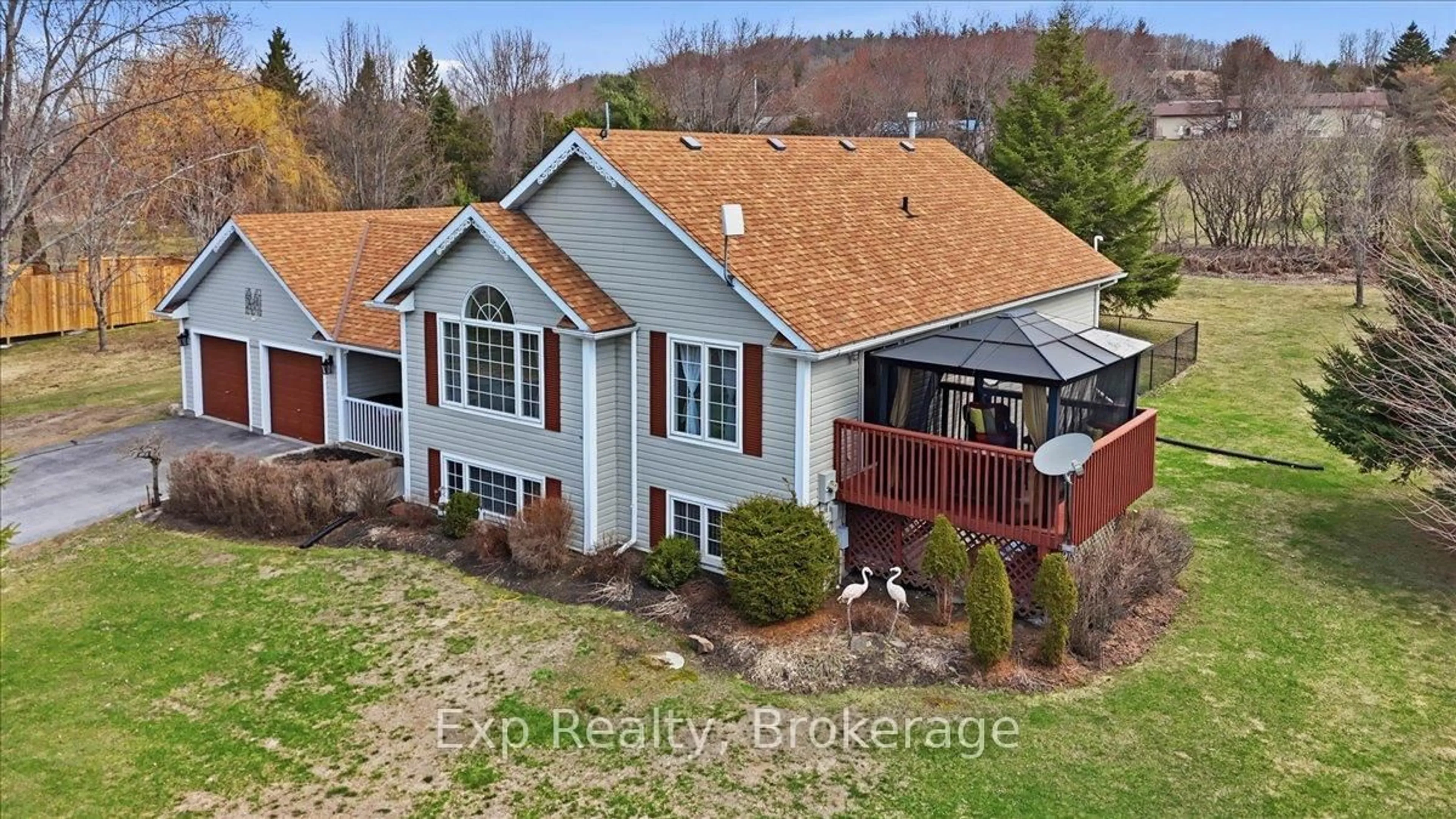 A pic from outside/outdoor area/front of a property/back of a property/a pic from drone, water/lake/river/ocean view for 113 Deerfield Dr, Ingleside Ontario K8V 5P4