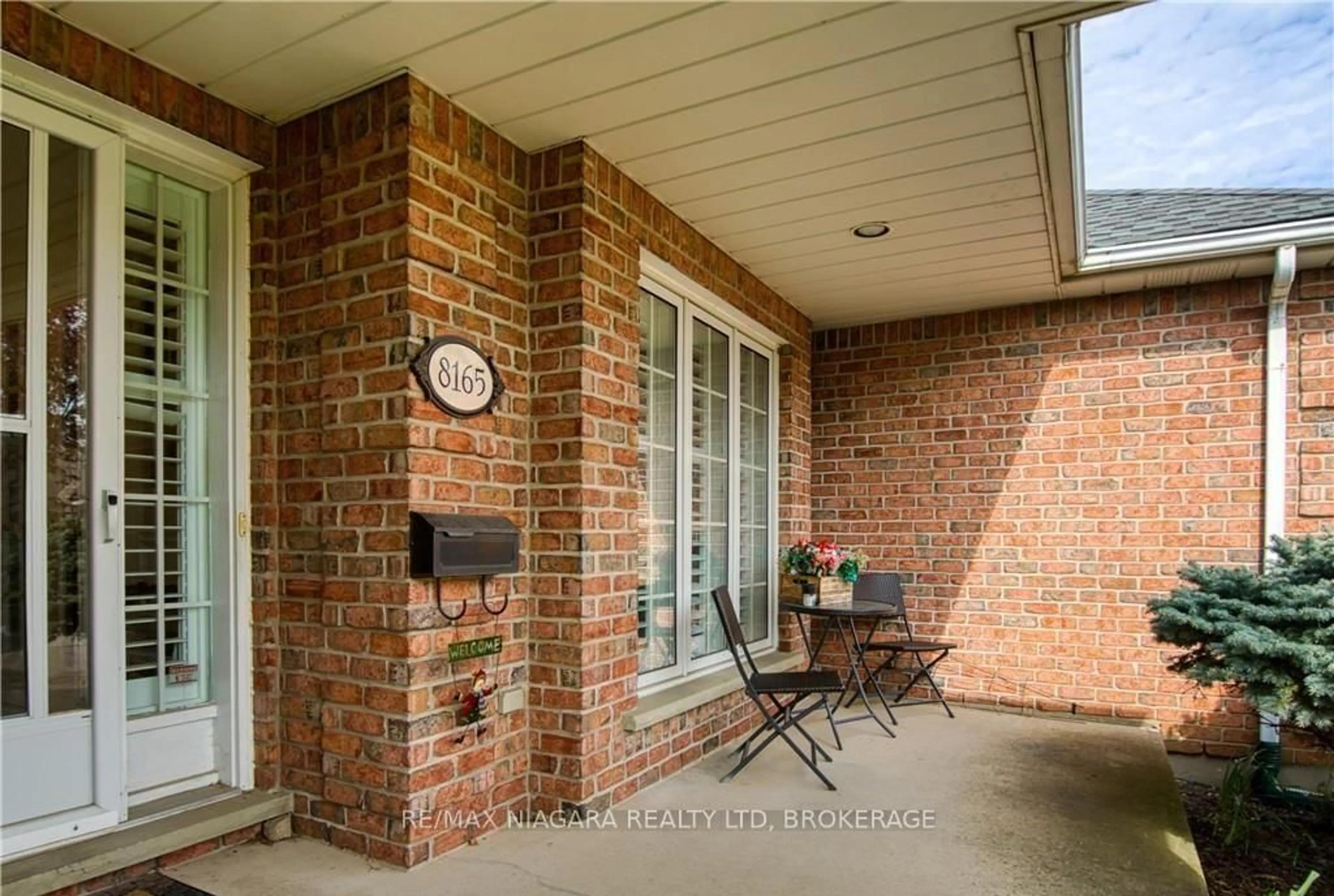 Patio, unknown for 8165 Mount Olive Cres, Niagara Falls Ontario L2H 2Y9