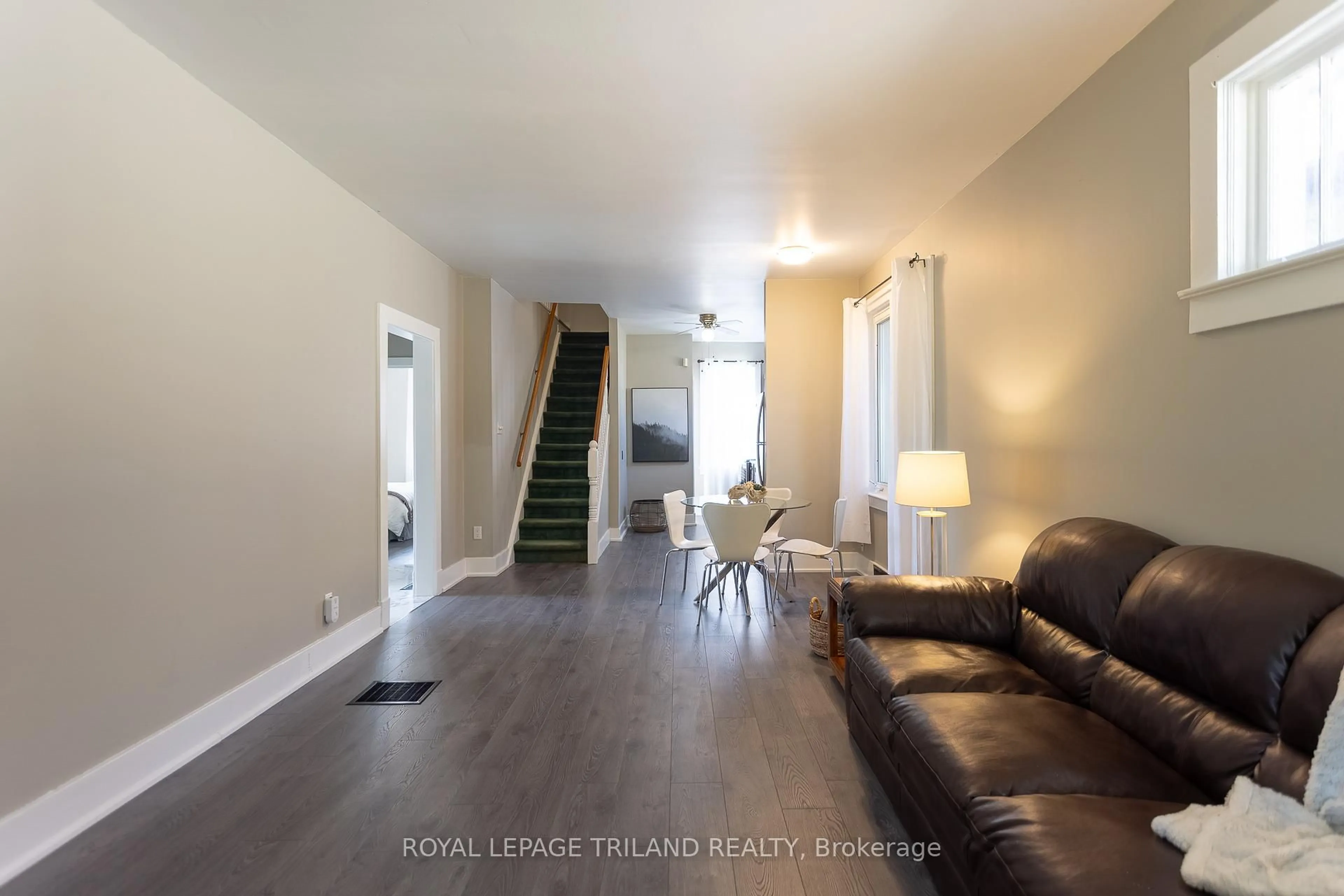 Unknown for 453 Salisbury St, London East Ontario N5Y 3B3