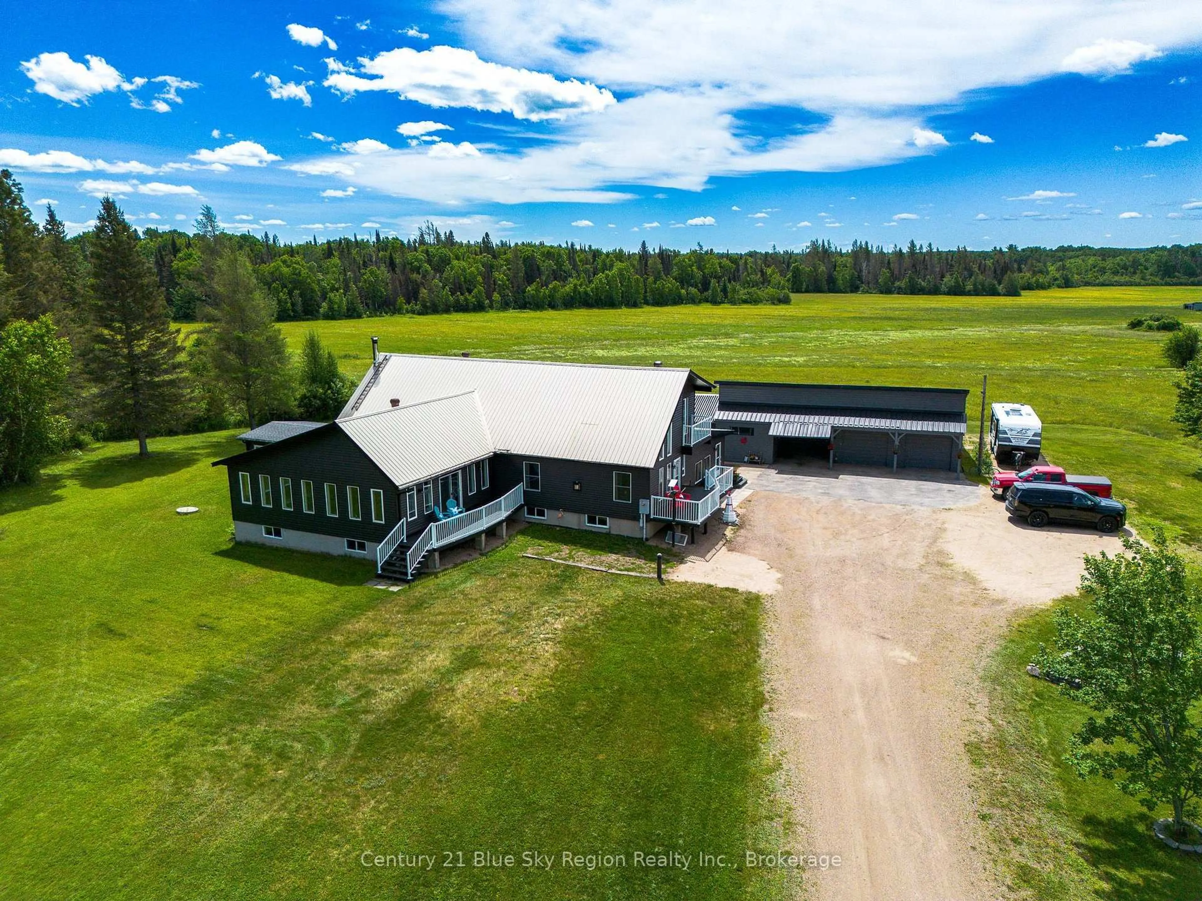 A pic from outside/outdoor area/front of a property/back of a property/a pic from drone, building for 78 Papineau Rd, Mattawa Ontario P0H 1V0