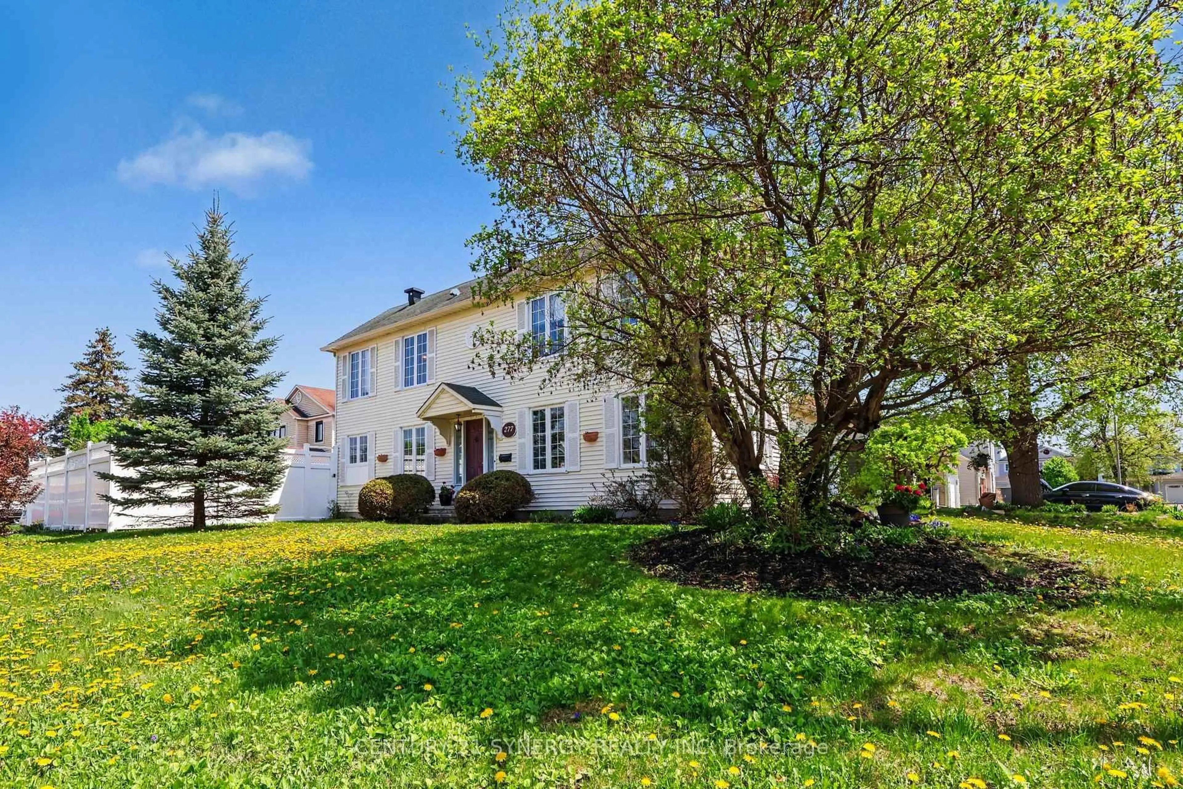A pic from outside/outdoor area/front of a property/back of a property/a pic from drone, street for 277 MCEACHERN Cres, Orleans Ontario K2E 3K7