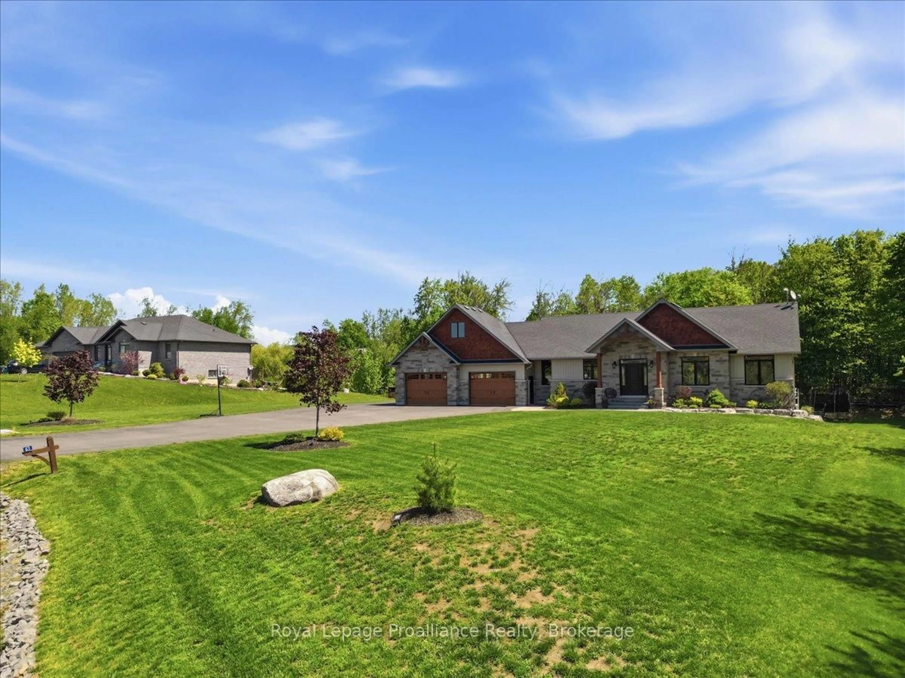 A pic from outside/outdoor area/front of a property/back of a property/a pic from drone, mountain view for 63 Hiddenvalley Dr, Belleville Ontario K0K 2V0
