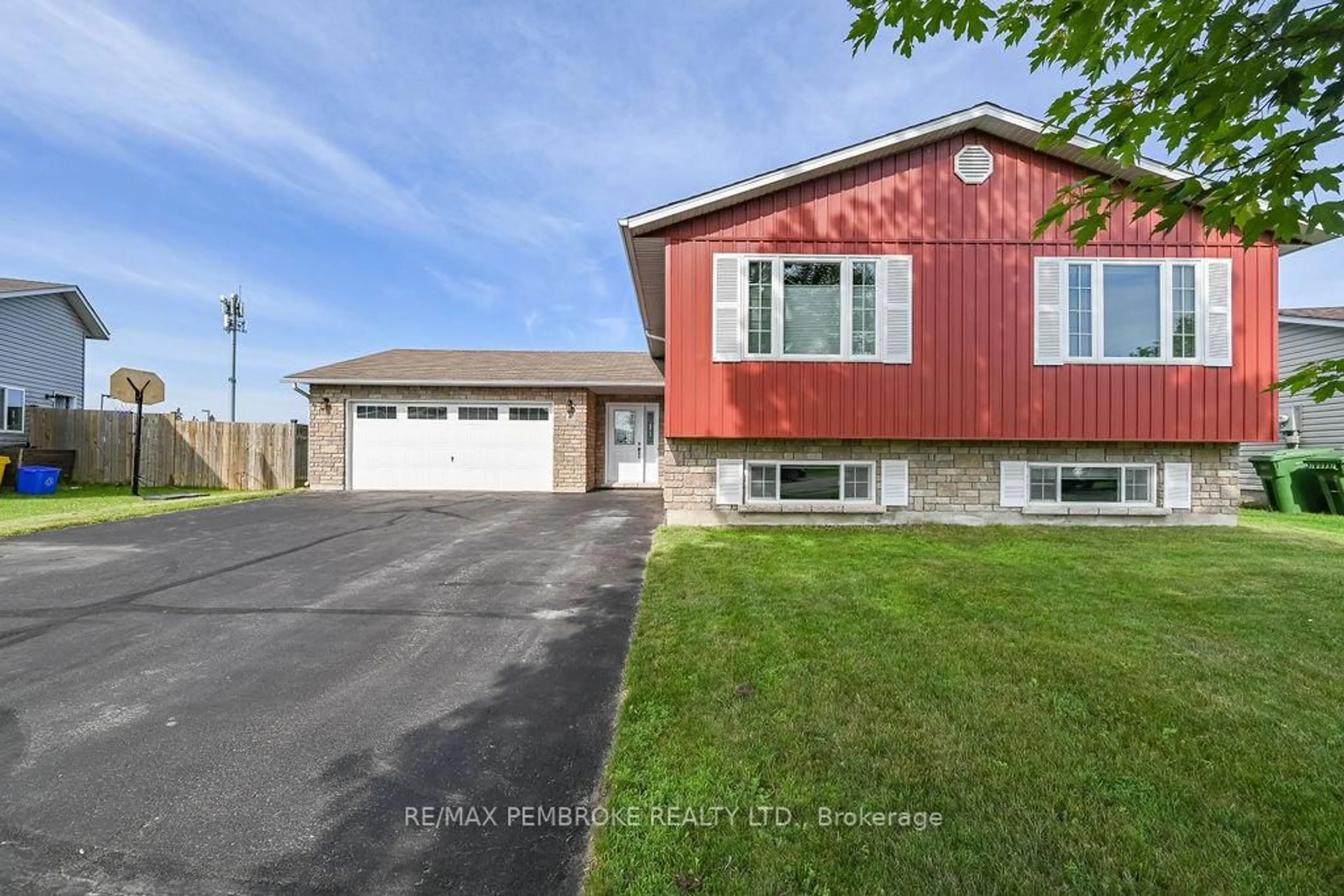 Unknown for 8 Greenvale Cres, Petawawa Ontario K8H 3S2