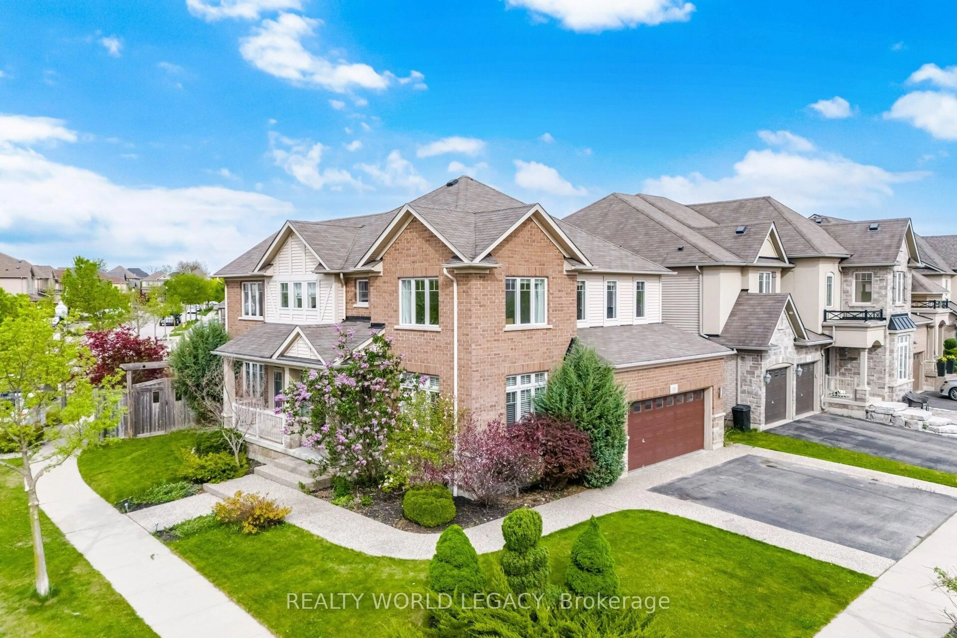 A pic from outside/outdoor area/front of a property/back of a property/a pic from drone, street for 58 Doon Creek St, Kitchener Ontario N2R 0B6